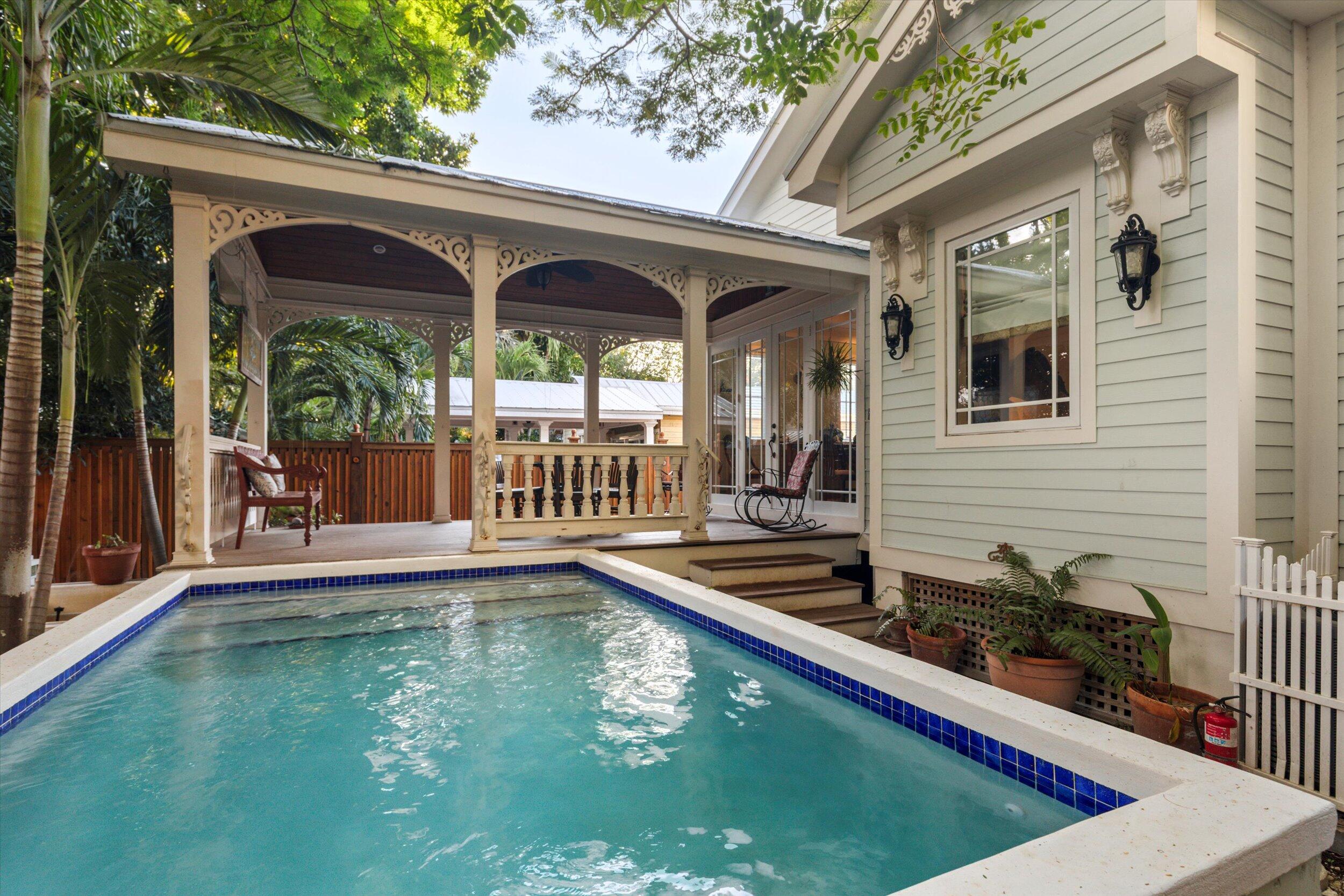 Key West, Florida 33040, United States, 2 Bedrooms Bedrooms, ,3 BathroomsBathrooms,Residential,Active,238192