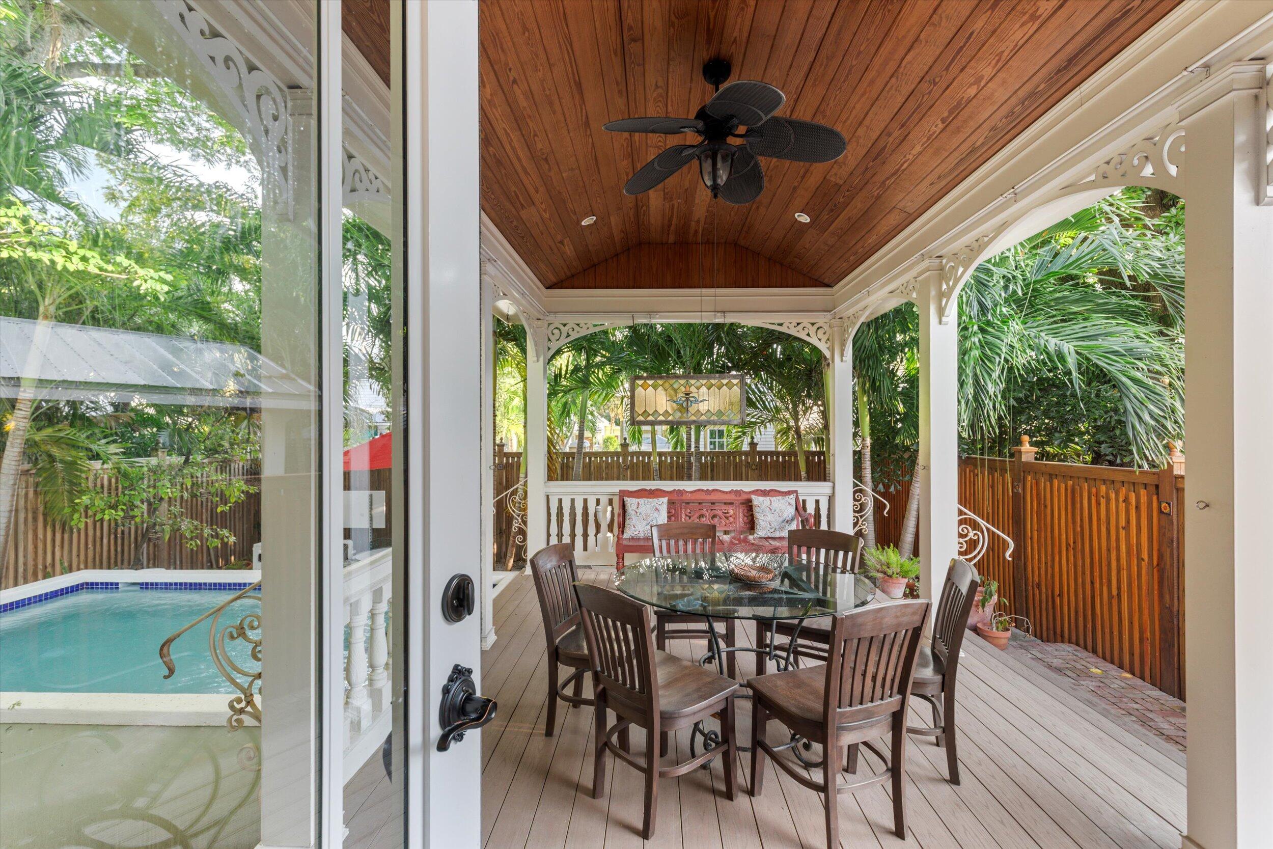 Key West, Florida 33040, United States, 2 Bedrooms Bedrooms, ,3 BathroomsBathrooms,Residential,Active,238192