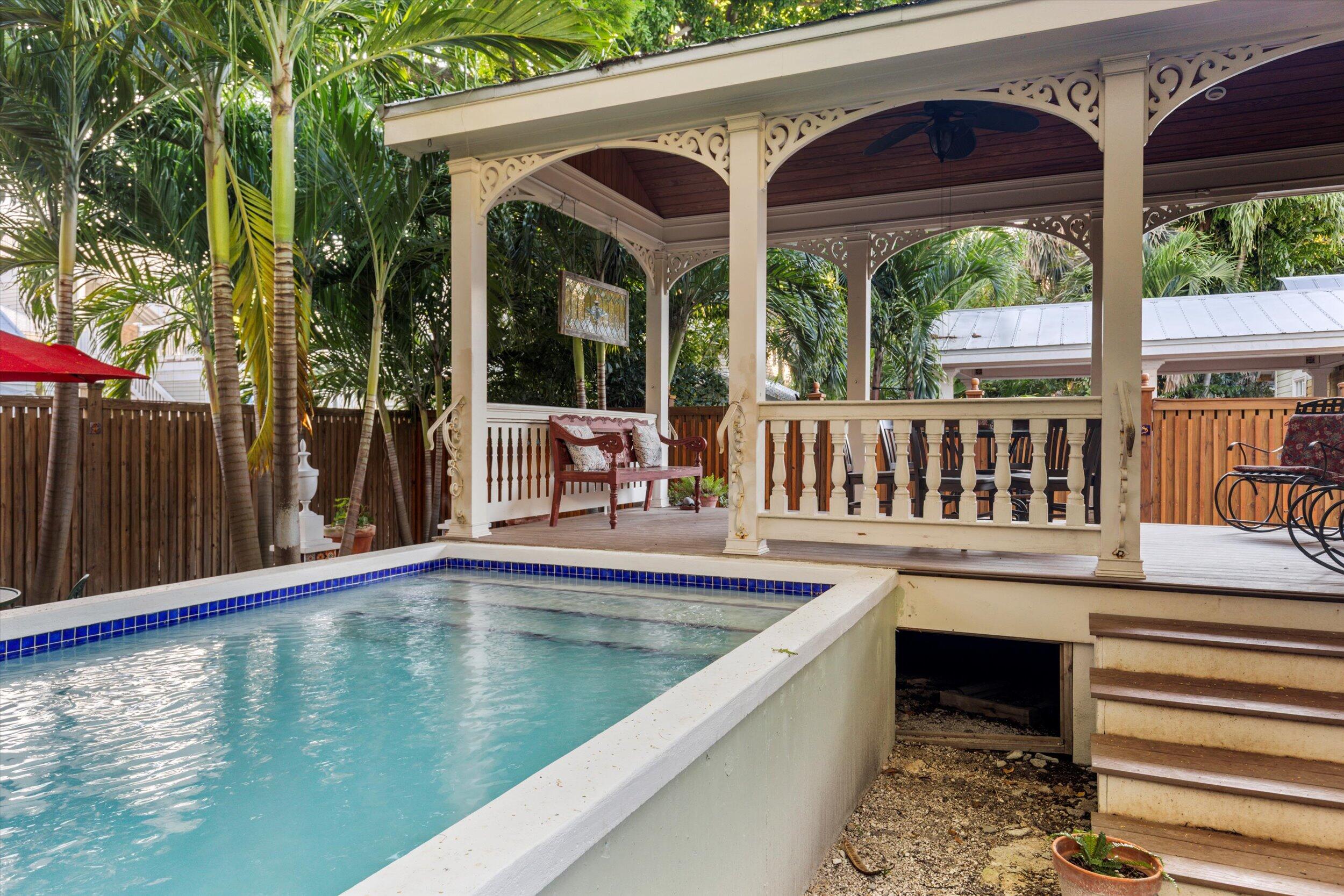 Key West, Florida 33040, United States, 2 Bedrooms Bedrooms, ,3 BathroomsBathrooms,Residential,Active,238192