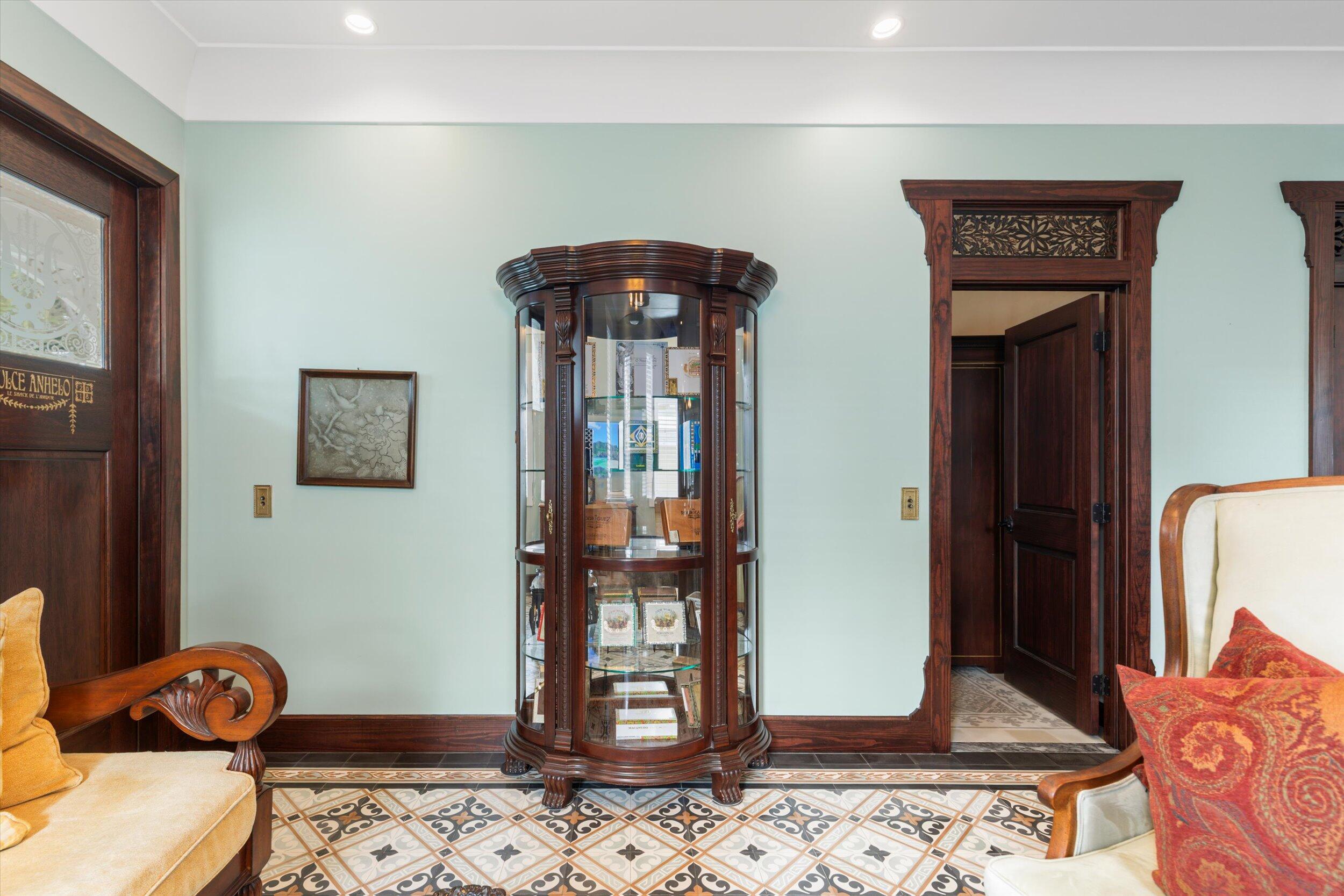 Key West, Florida 33040, United States, 2 Bedrooms Bedrooms, ,3 BathroomsBathrooms,Residential,Active,238192