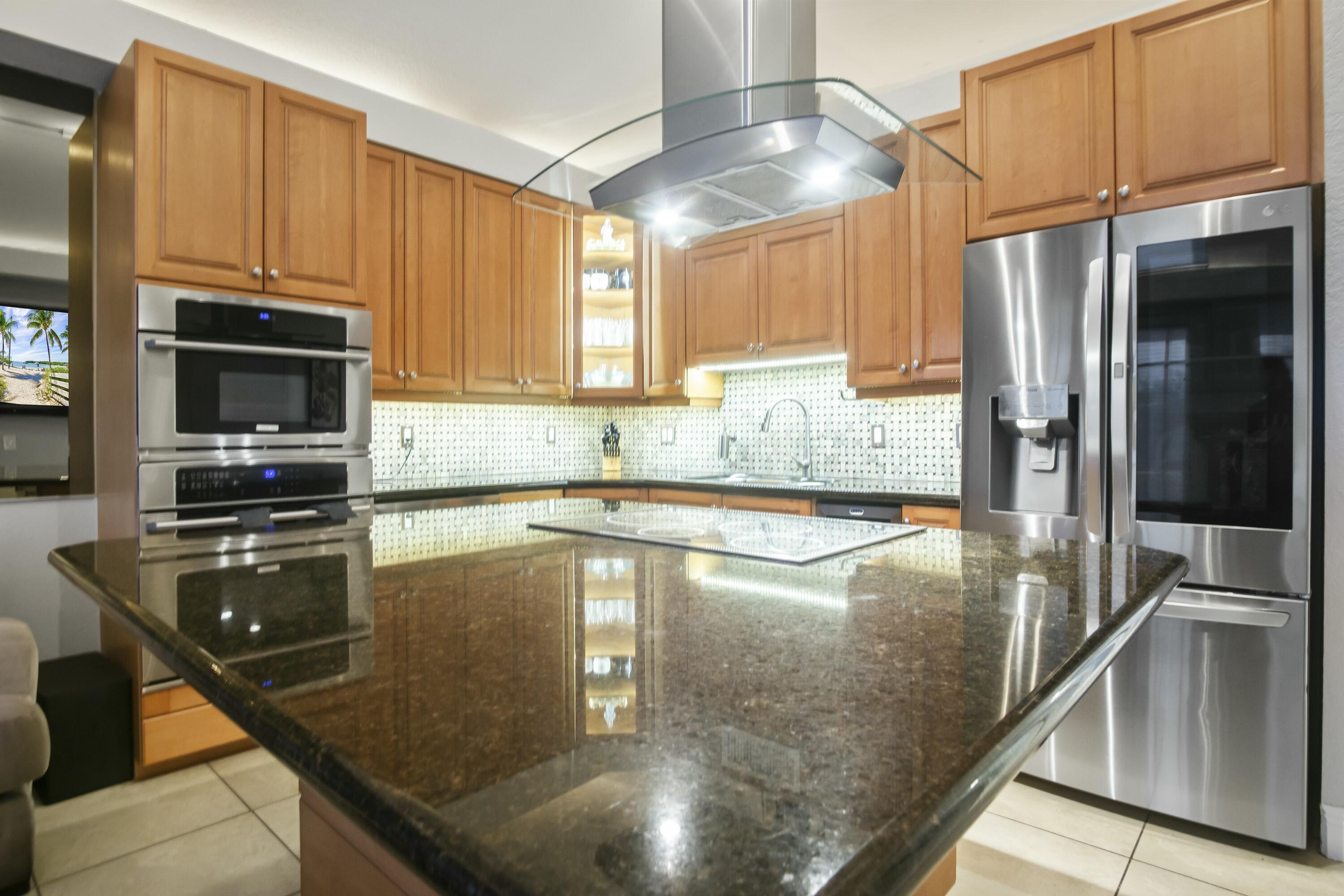 Key West, Florida 33040, United States, 2 Bedrooms Bedrooms, ,4 BathroomsBathrooms,Residential,Active,24476