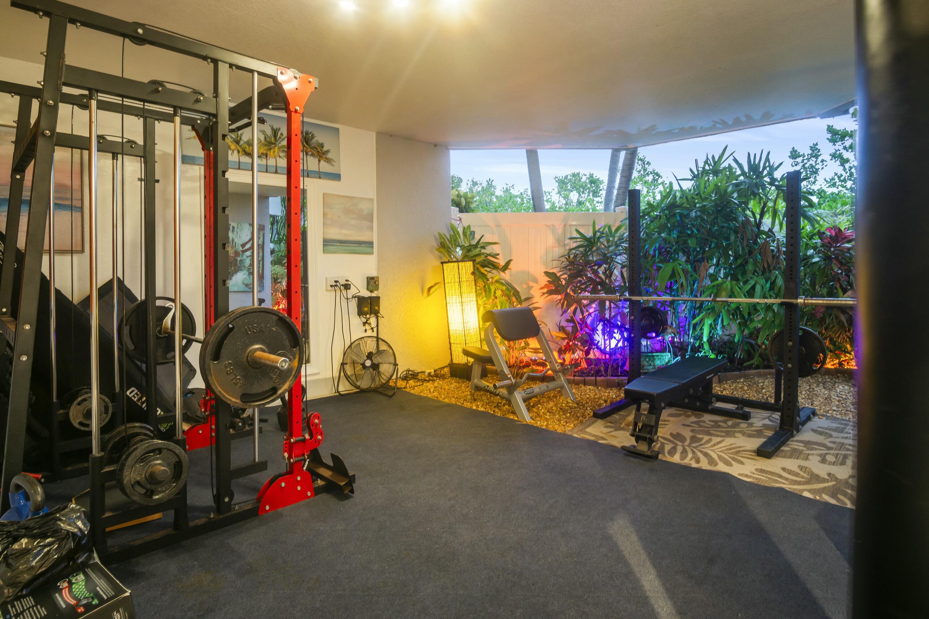 Key West, Florida 33040, United States, 2 Bedrooms Bedrooms, ,4 BathroomsBathrooms,Residential,Active,24476