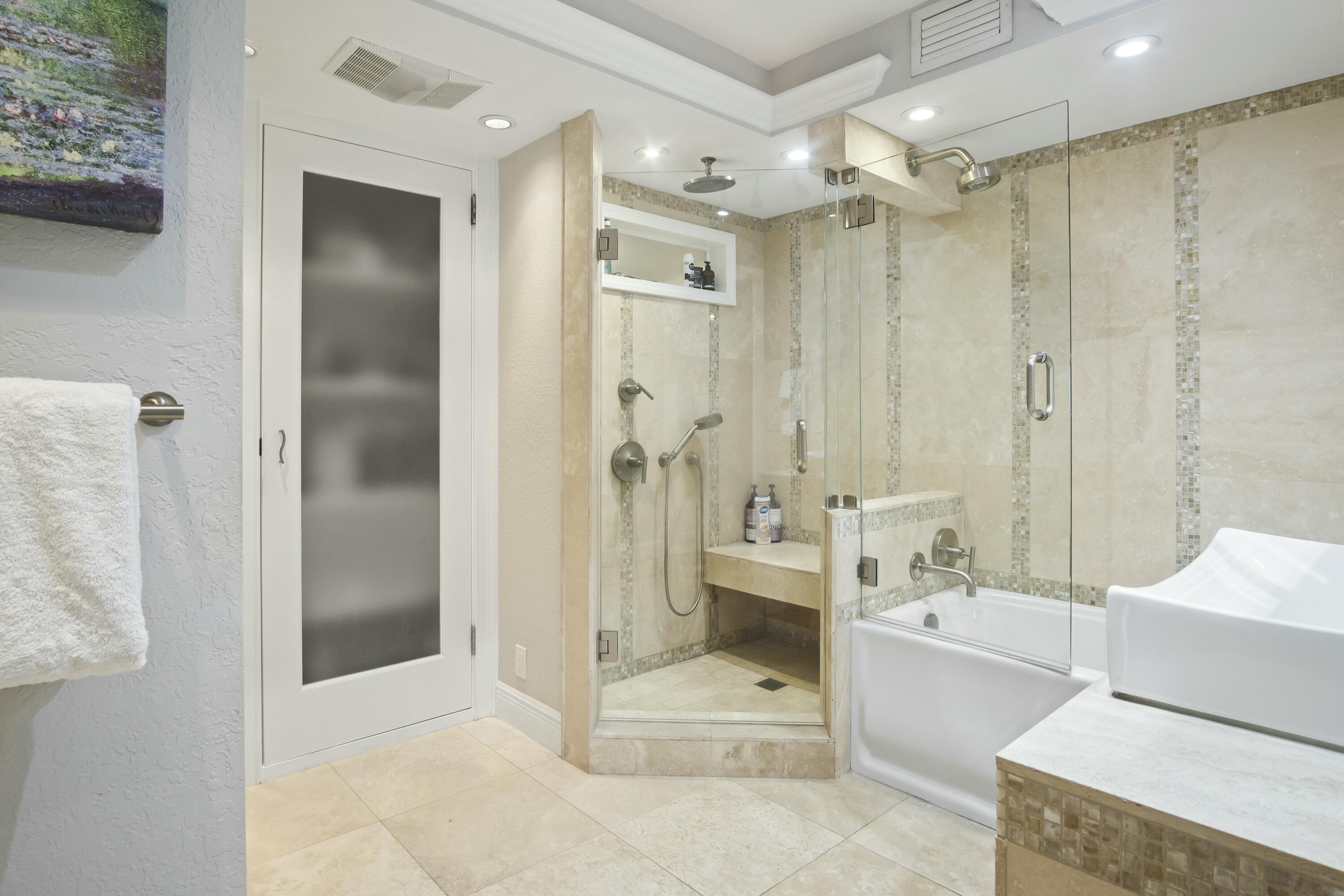 Key West, Florida 33040, United States, 2 Bedrooms Bedrooms, ,4 BathroomsBathrooms,Residential,Active,24476