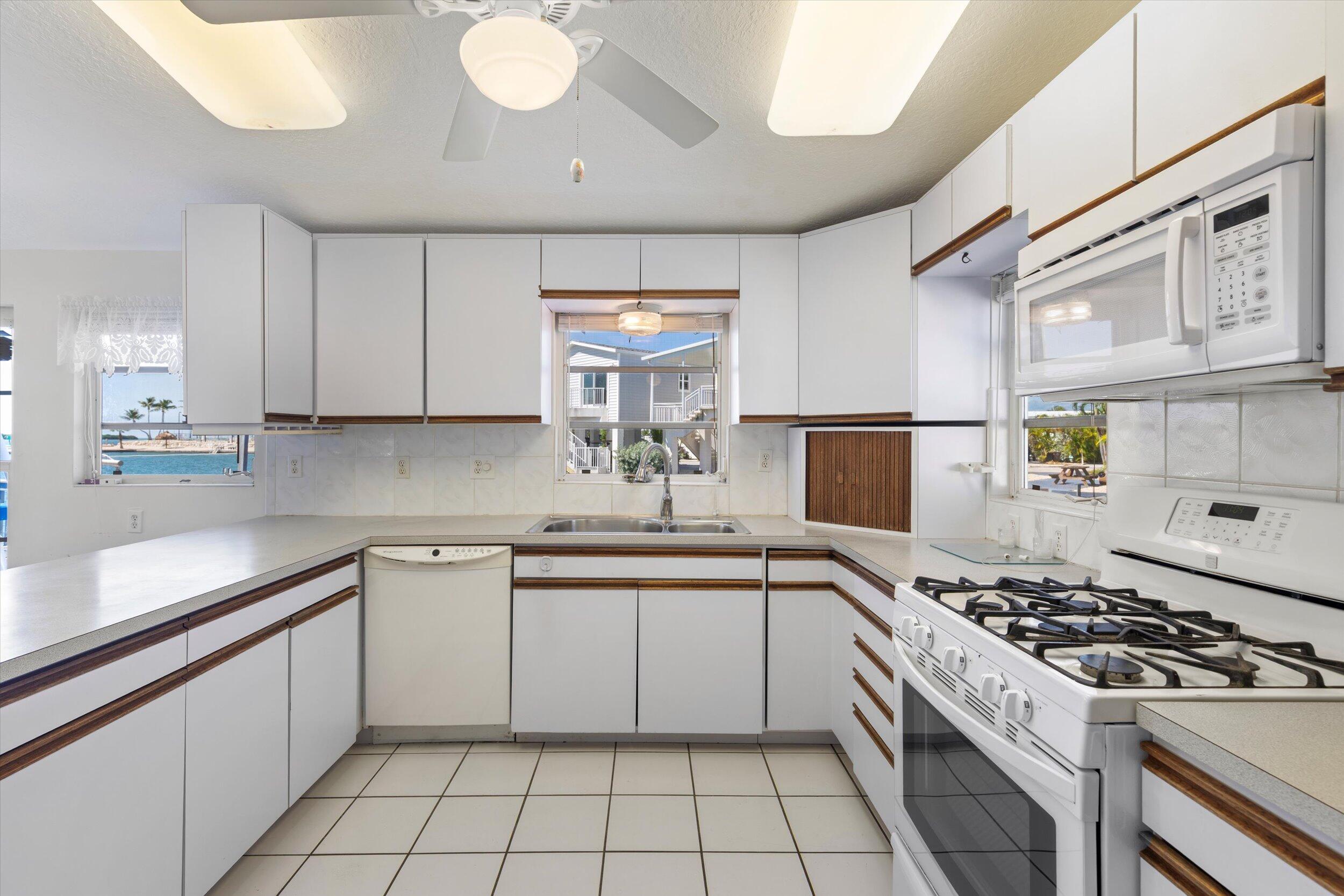 Cudjoe, Florida 33042, United States, 2 Bedrooms Bedrooms, ,2 BathroomsBathrooms,Residential,Active,135557