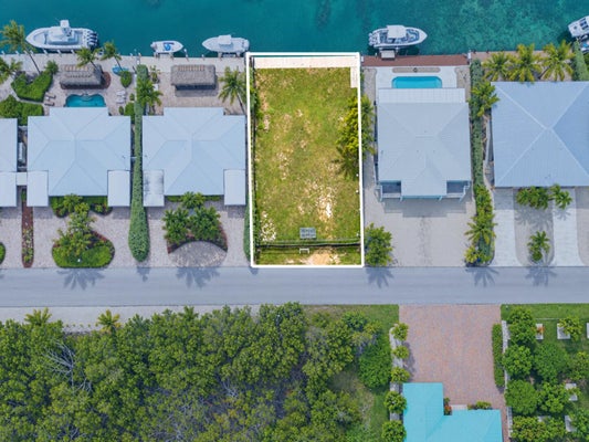 122 N INDIES DR, MARATHON, FL 33050 - Image ec8d3a4df4d3e7516bd100dc248707af/276791360