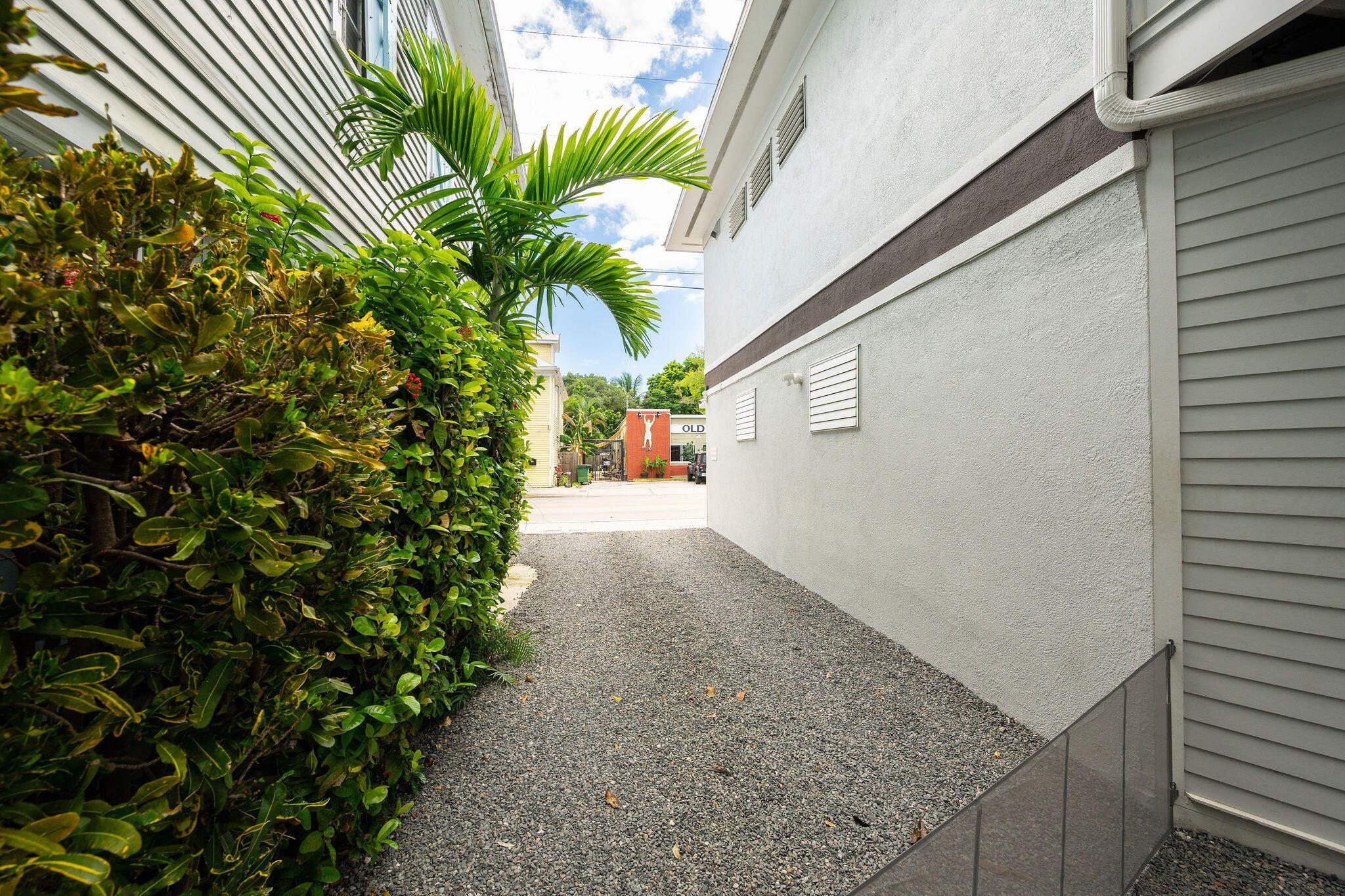 Key West, Florida 33040, United States, 2 Bedrooms Bedrooms, ,3 BathroomsBathrooms,Commercial,Active,234497