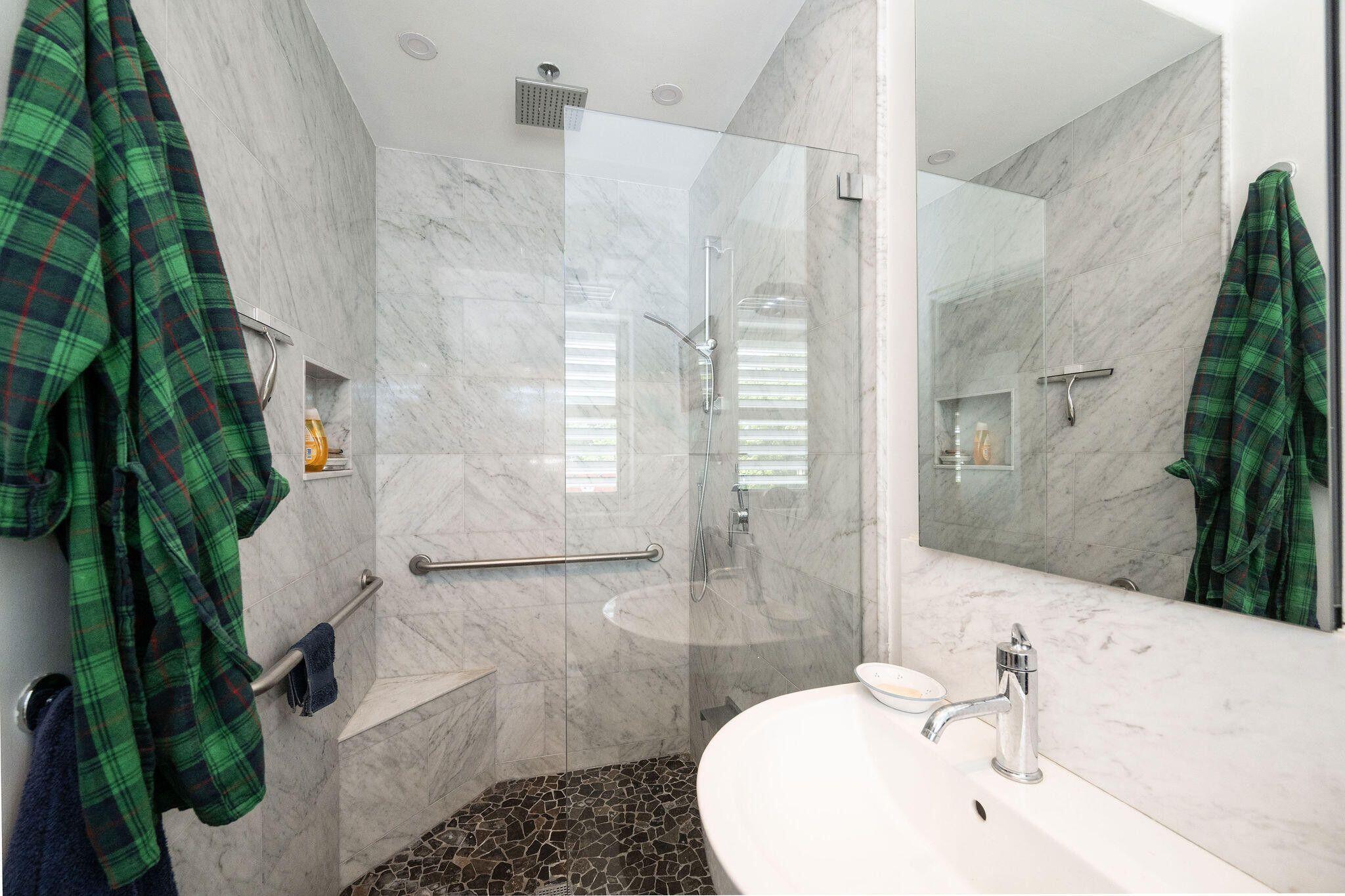 Key West, Florida 33040, United States, 2 Bedrooms Bedrooms, ,3 BathroomsBathrooms,Commercial,Active,234497