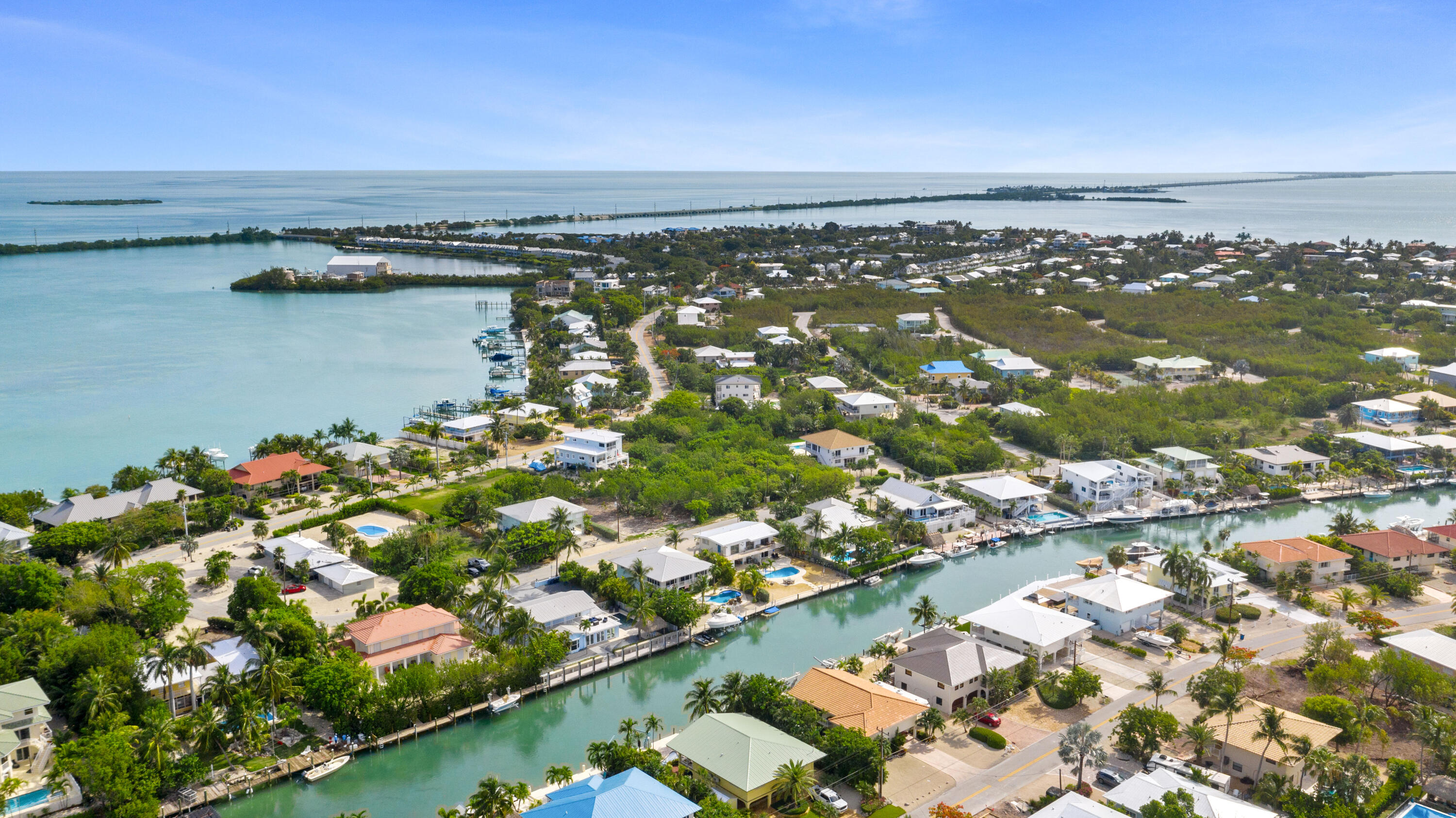Duck, Florida, 33050, United States, 4 Bedrooms Bedrooms, ,4 BathroomsBathrooms,Residential,Active,1973559