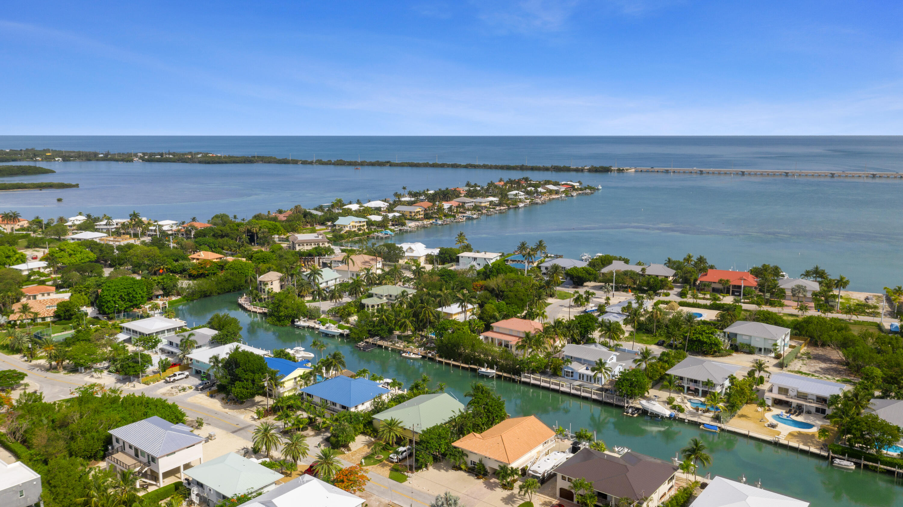 Duck, Florida, 33050, United States, 4 Bedrooms Bedrooms, ,4 BathroomsBathrooms,Residential,Active,1973559