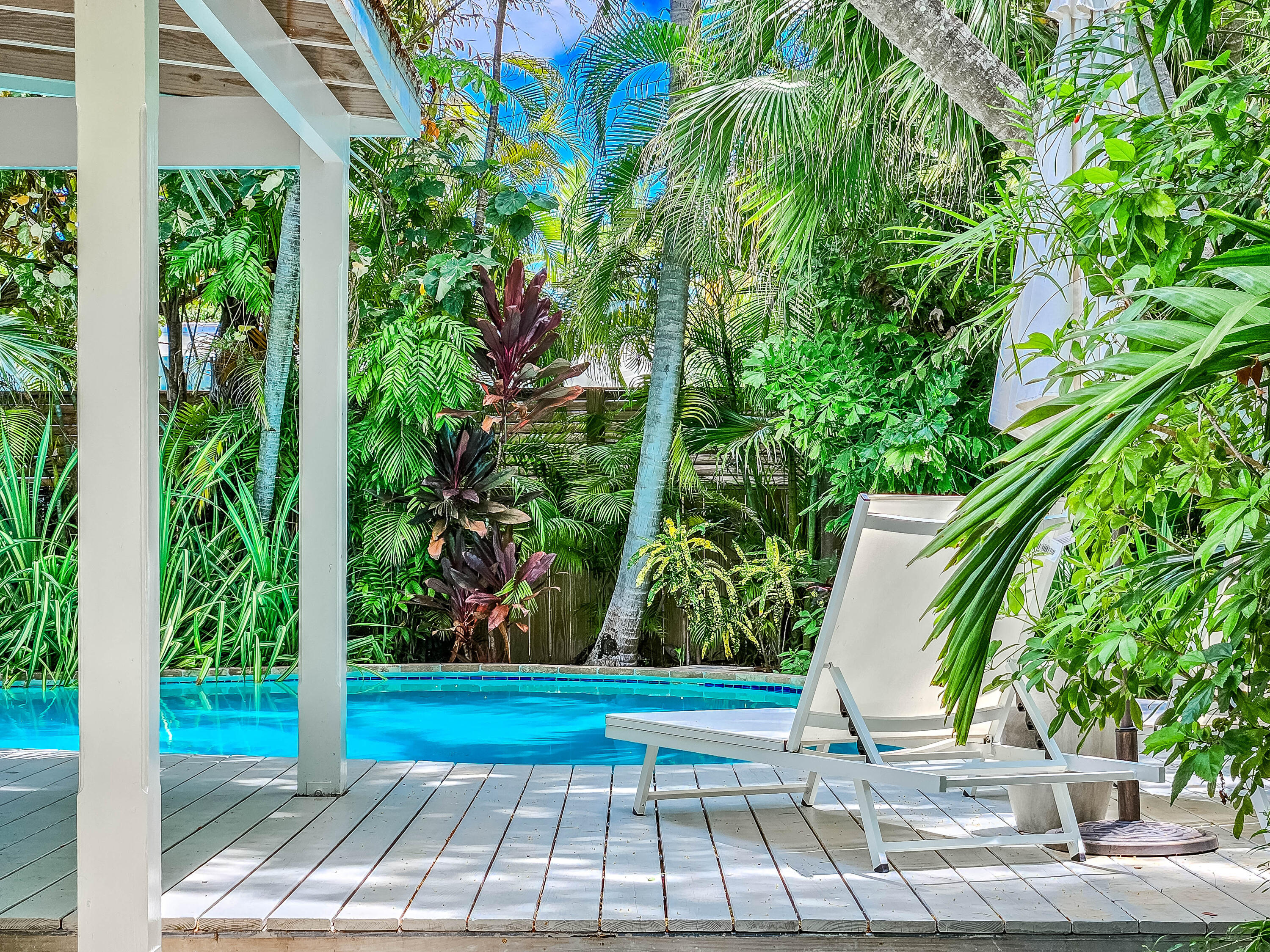 Key West, Florida 33040, United States, 4 Bedrooms Bedrooms, ,4 BathroomsBathrooms,Residential,Pending,10742