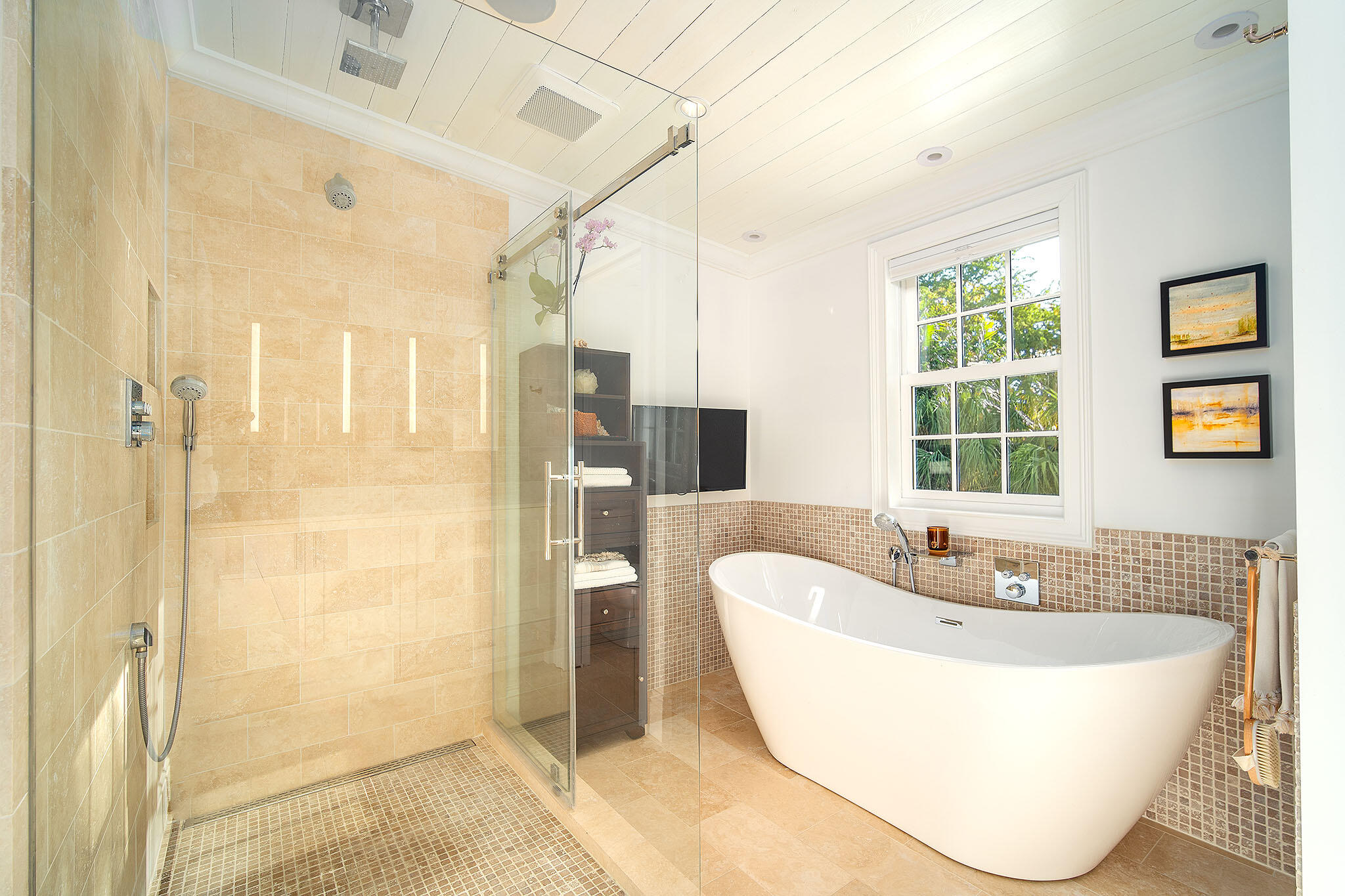 Key West, Florida 33040, United States, 5 Bedrooms Bedrooms, ,6 BathroomsBathrooms,Residential,Pending,35620