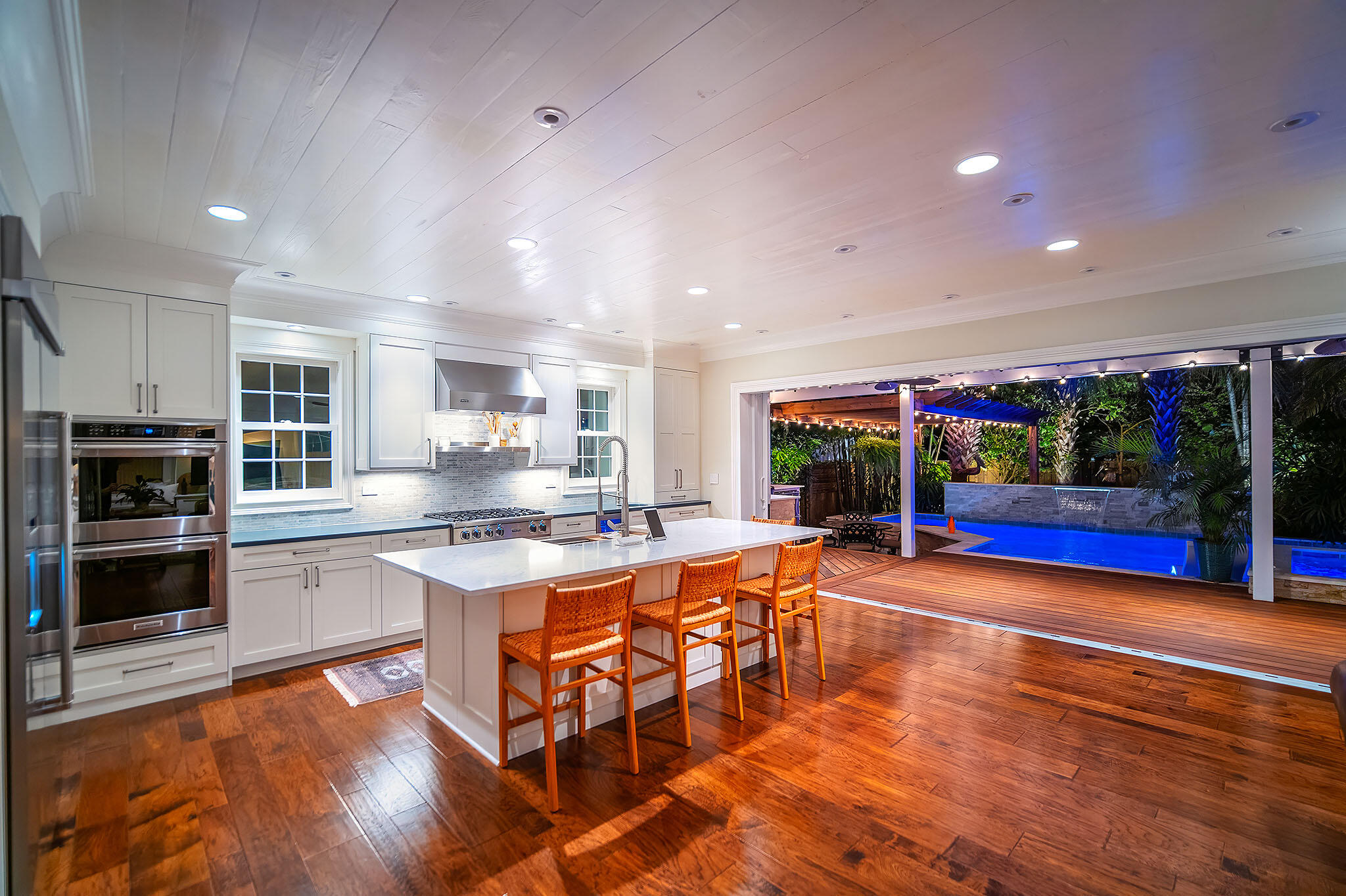 Key West, Florida 33040, United States, 5 Bedrooms Bedrooms, ,6 BathroomsBathrooms,Residential,Pending,35620