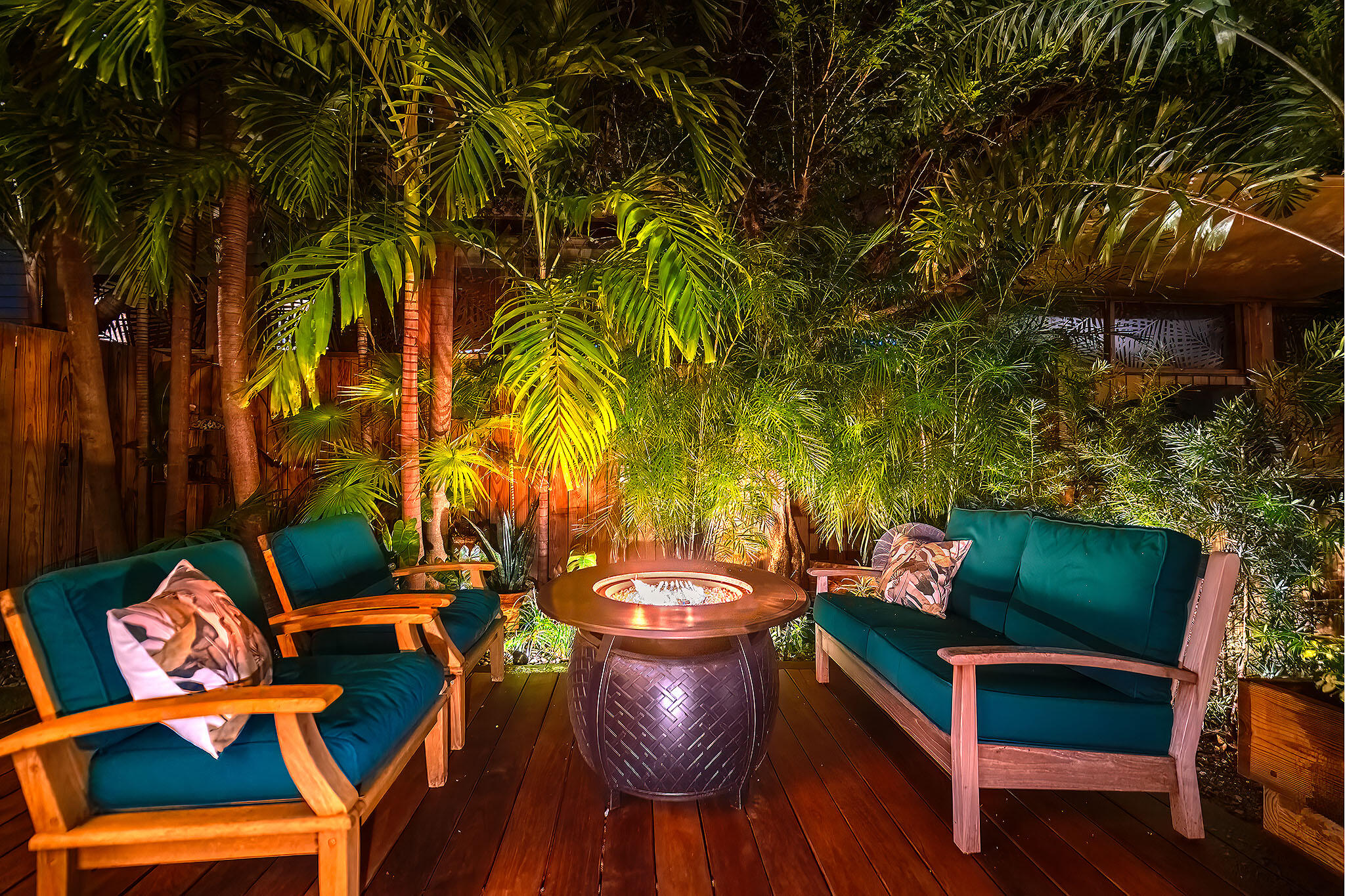 Key West, Florida 33040, United States, 5 Bedrooms Bedrooms, ,6 BathroomsBathrooms,Residential,Pending,35620