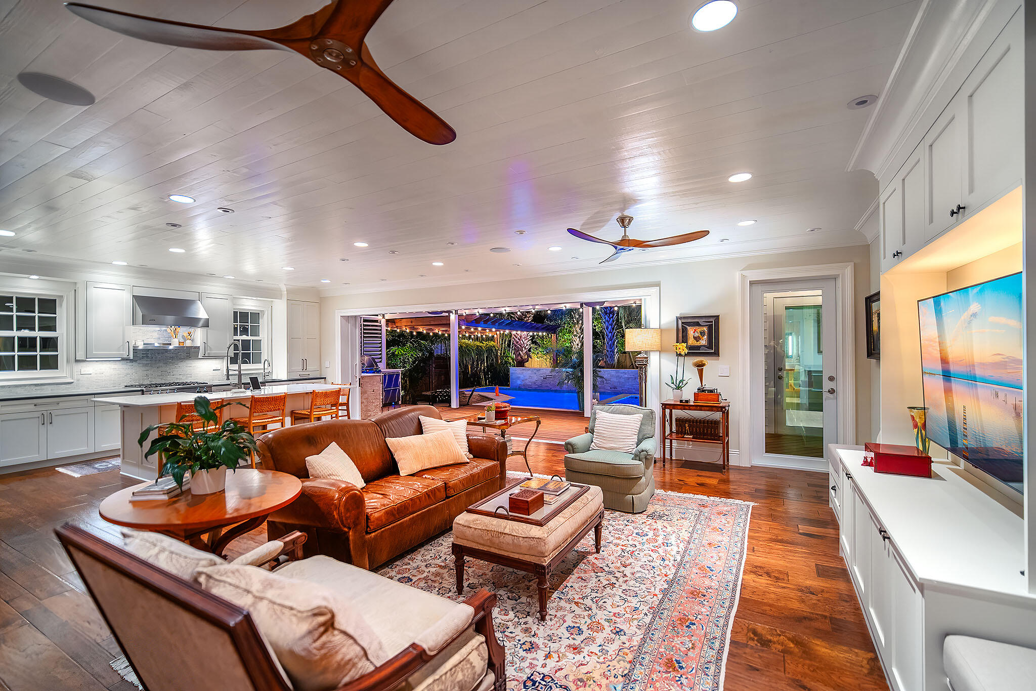 Key West, Florida 33040, United States, 5 Bedrooms Bedrooms, ,6 BathroomsBathrooms,Residential,Pending,35620