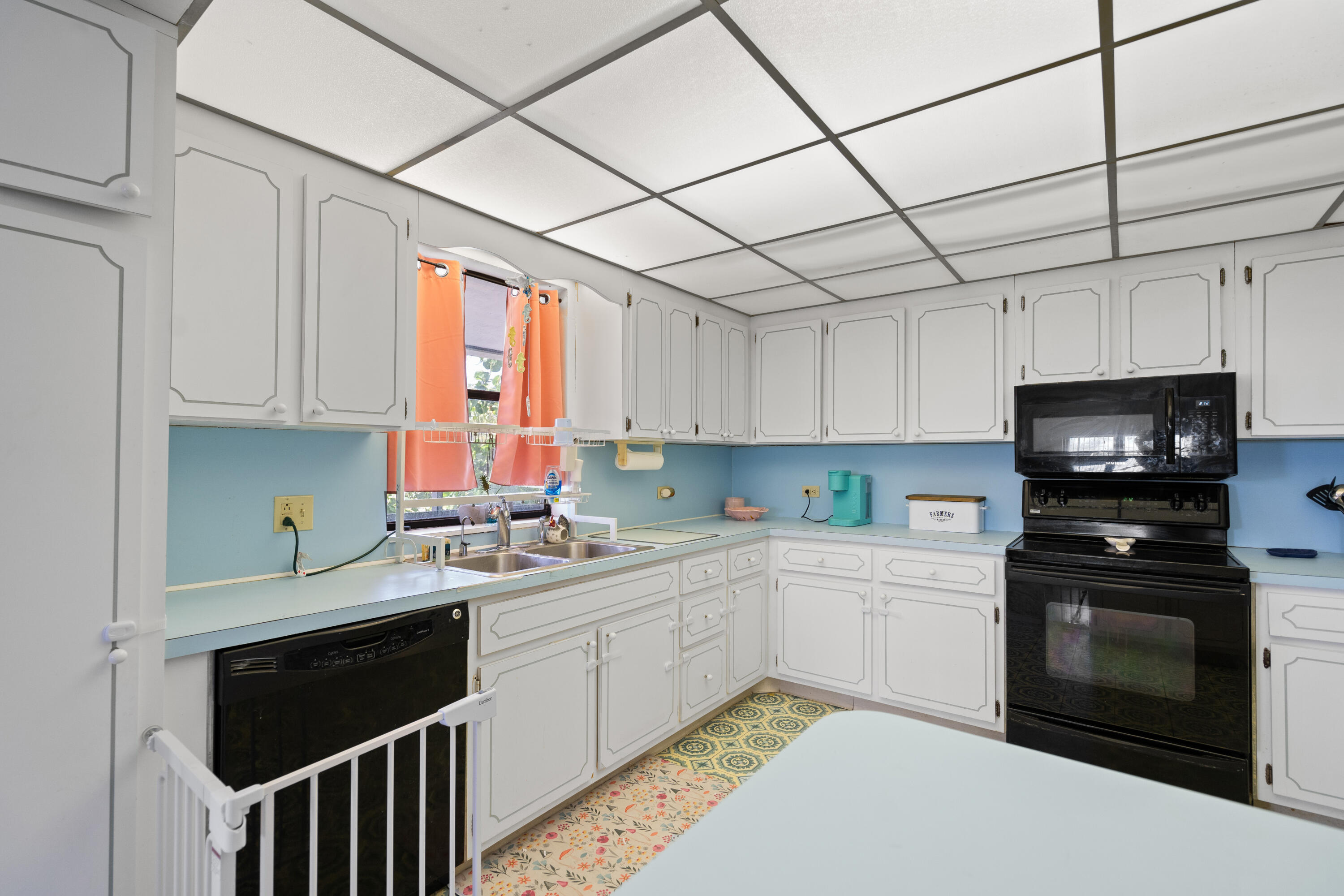 Key Largo, Florida 33037, United States, 3 Bedrooms Bedrooms, ,2 BathroomsBathrooms,Residential,Active,143252