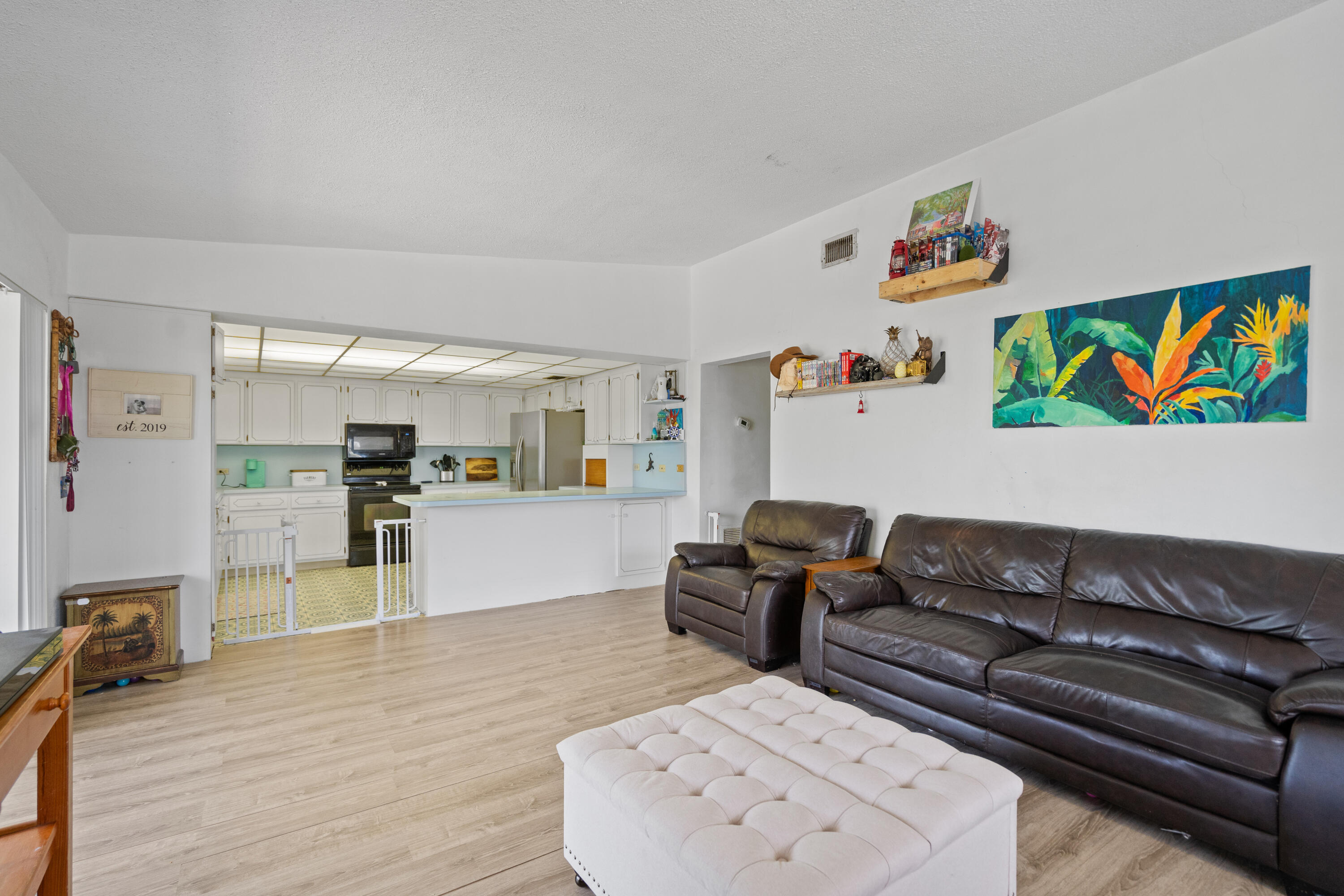 Key Largo, Florida 33037, United States, 3 Bedrooms Bedrooms, ,2 BathroomsBathrooms,Residential,Active,143252