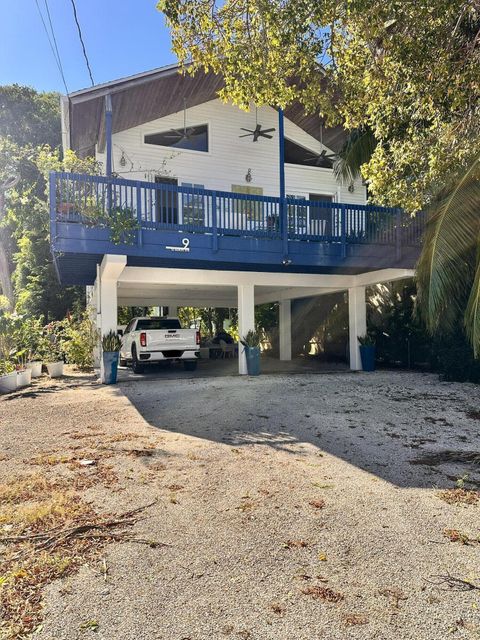 9 SE Marlin Avenue KEY LARGO FL 33037