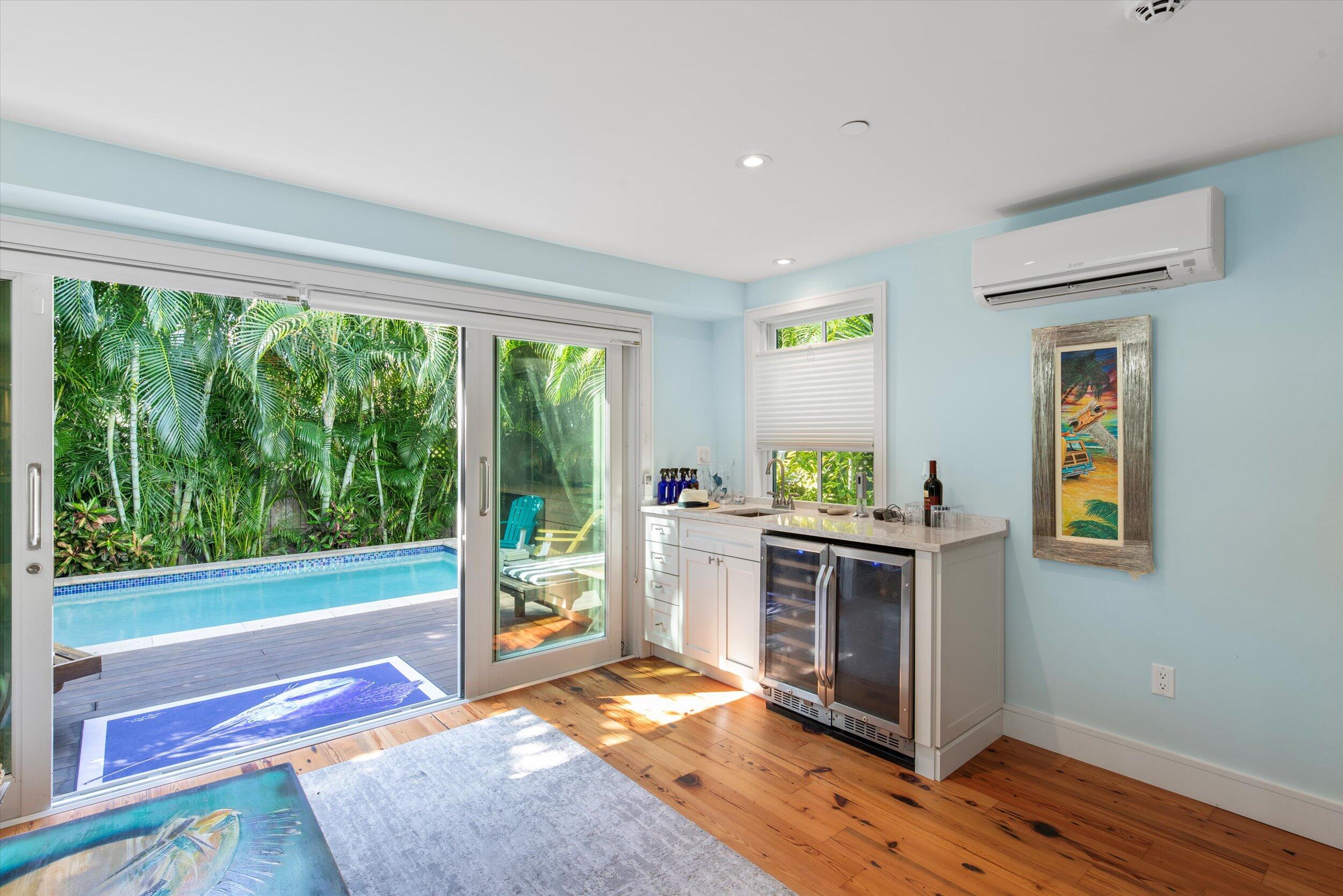 Key West, Florida 33040, United States, 3 Bedrooms Bedrooms, ,3 BathroomsBathrooms,Residential,Active,227199