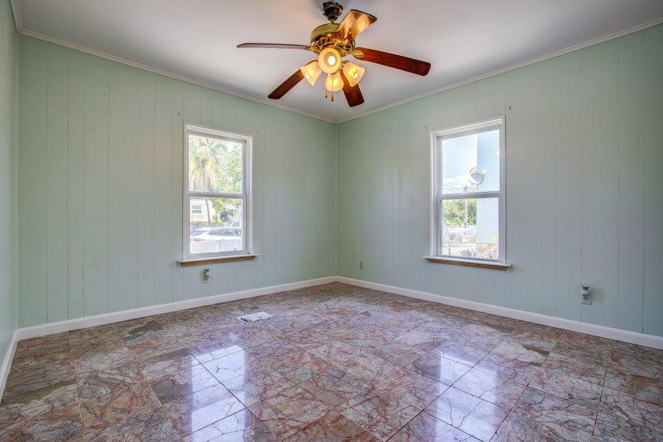 Geiger, Florida 33040, United States, 4 Bedrooms Bedrooms, ,3 BathroomsBathrooms,Residential,Active,90360