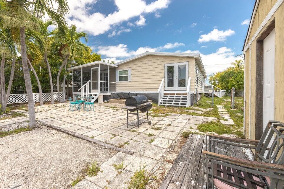 Geiger, Florida 33040, United States, 4 Bedrooms Bedrooms, ,3 BathroomsBathrooms,Residential,Active,90360