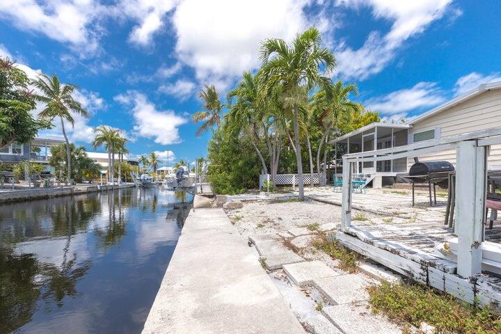 Geiger, Florida 33040, United States, 4 Bedrooms Bedrooms, ,3 BathroomsBathrooms,Residential,Active,90360