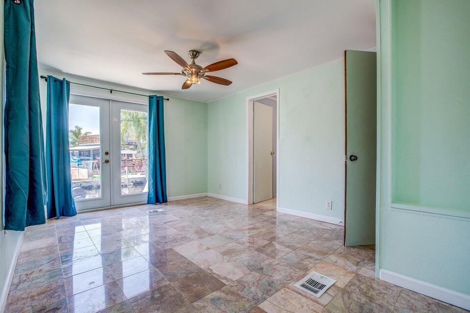 Geiger, Florida 33040, United States, 4 Bedrooms Bedrooms, ,3 BathroomsBathrooms,Residential,Active,90360