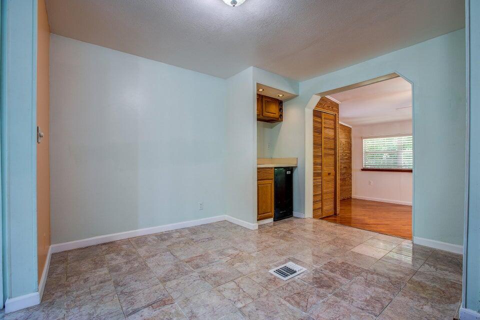 Geiger, Florida 33040, United States, 4 Bedrooms Bedrooms, ,3 BathroomsBathrooms,Residential,Active,90360