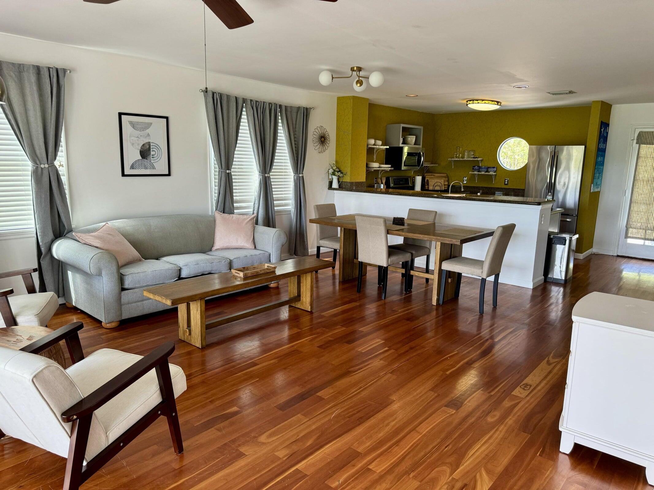 Key West, Florida 33040, United States, 3 Bedrooms Bedrooms, ,3 BathroomsBathrooms,Residential,Active,146854