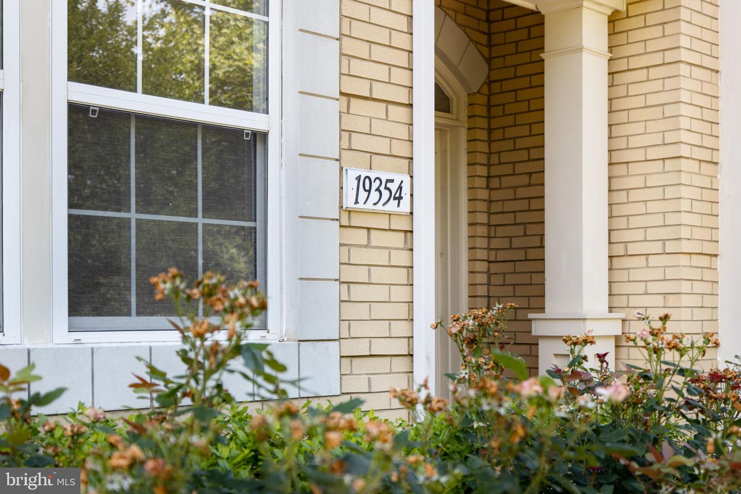 Photo 5 of 90 of 19354 Gardner View Sq townhome