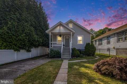 Single Family Residence in Abington PA 1350 High AVENUE.jpg