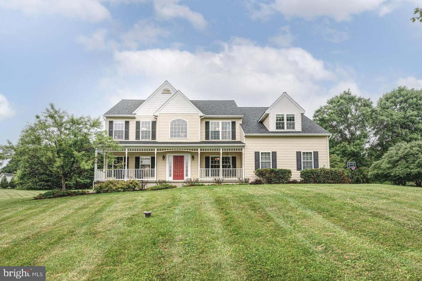66 Light Farm Dr