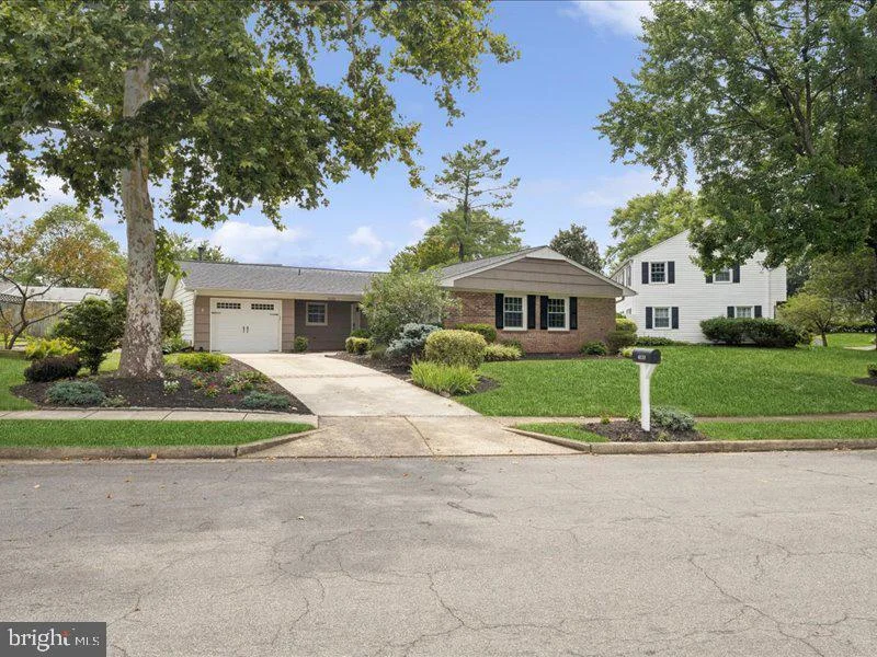 4133 Point Hollow Lane