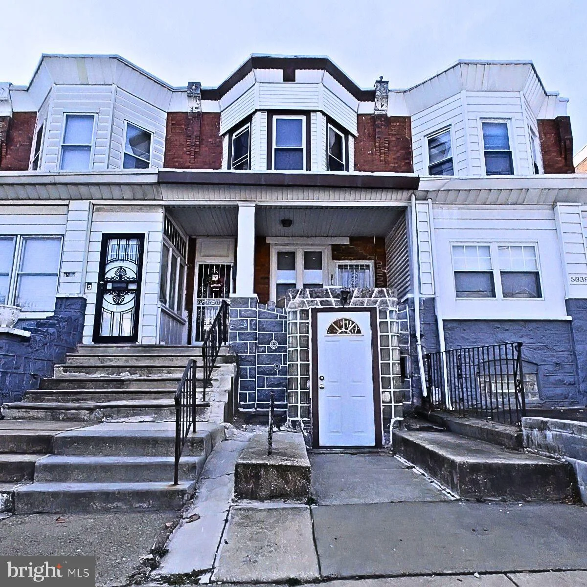 5836 Chestnut Street