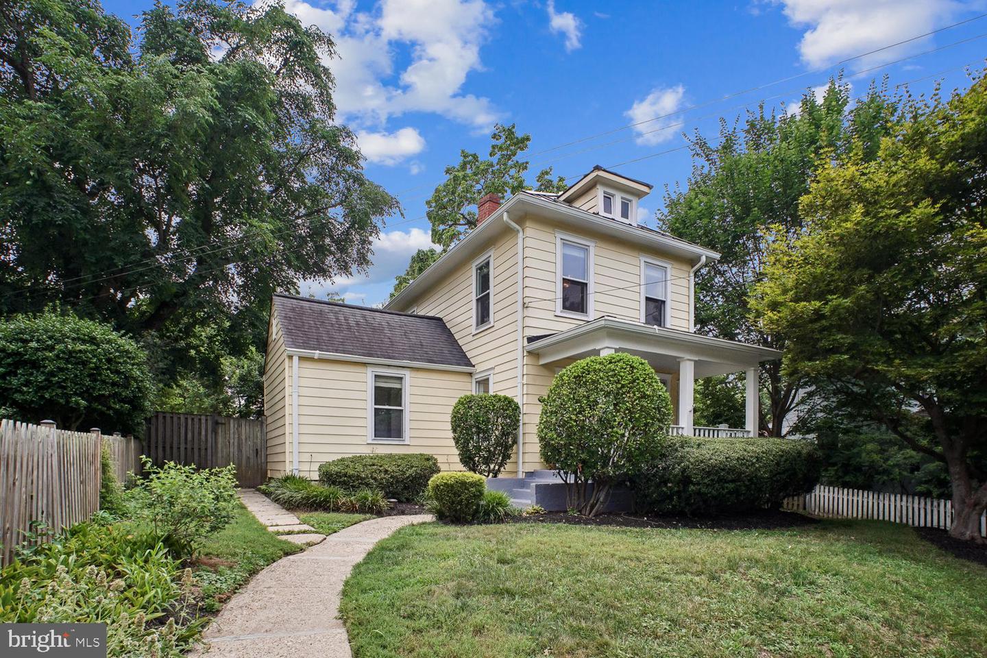 3610 22nd Street N, Arlington, VA, 22207