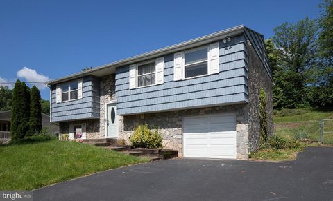 Single Family Residence in Middletown PA 471 Lumber STREET.jpg