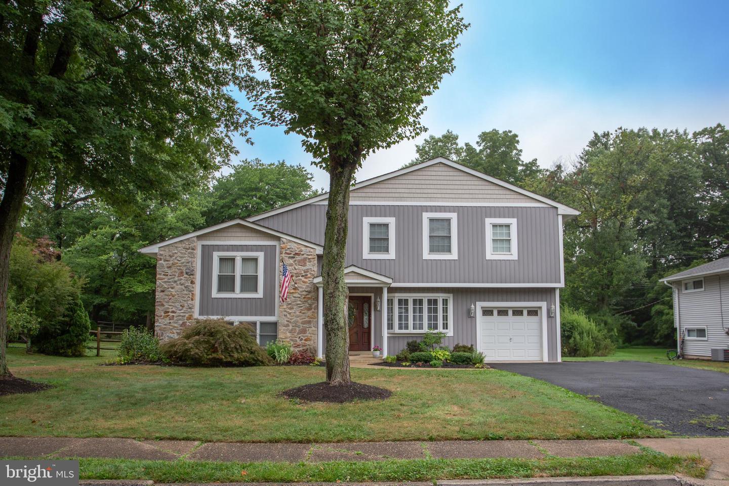 View Willow Grove, PA 19090 house