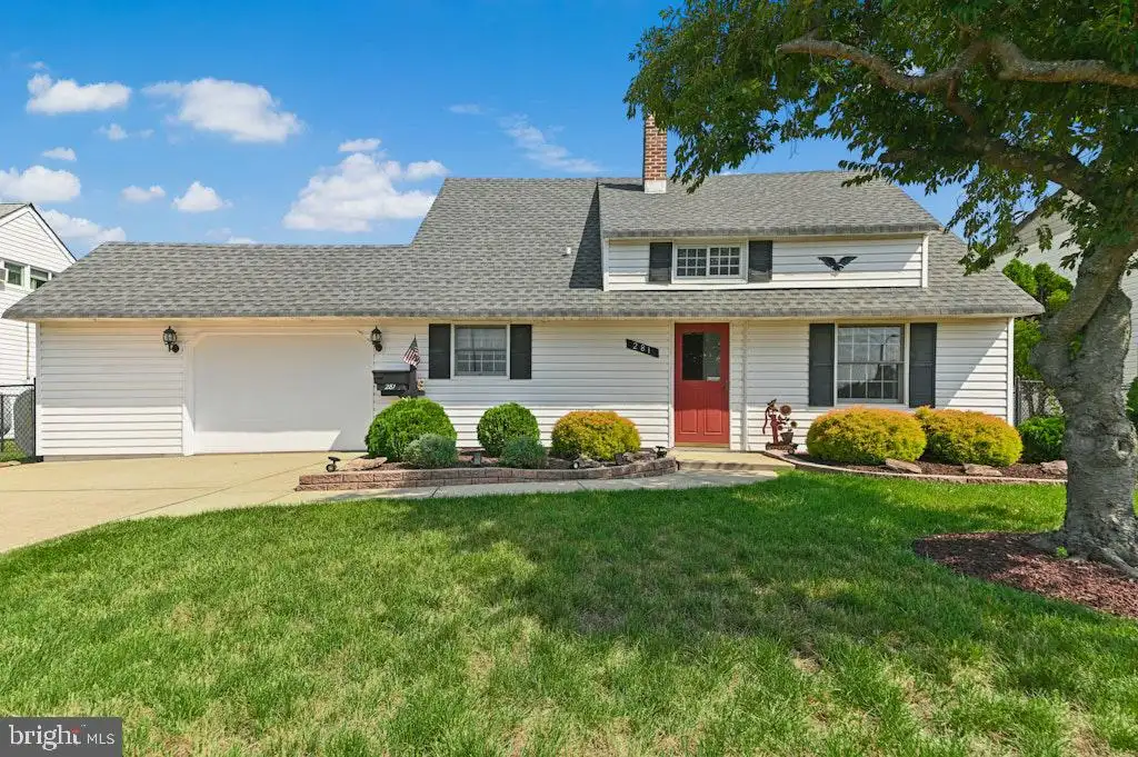 281 Northpark Drive, Levittown, PA, 19054