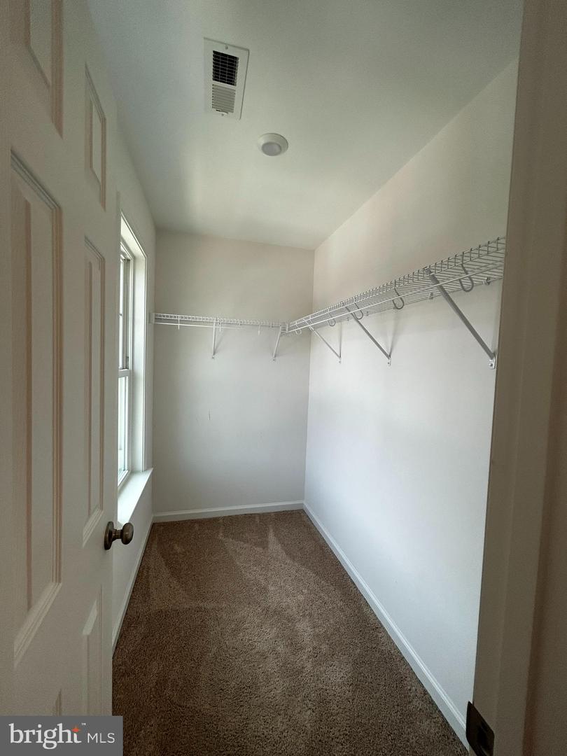 Photo 14 of 16 of 203 E Southwerk St townhome