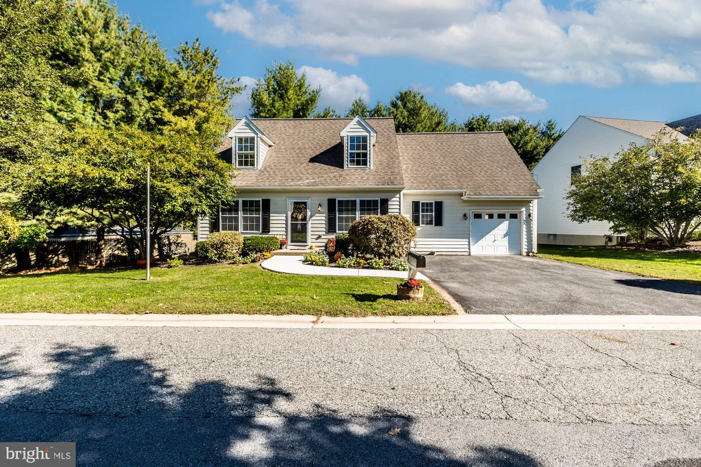 31 N Hawthorne Road N
