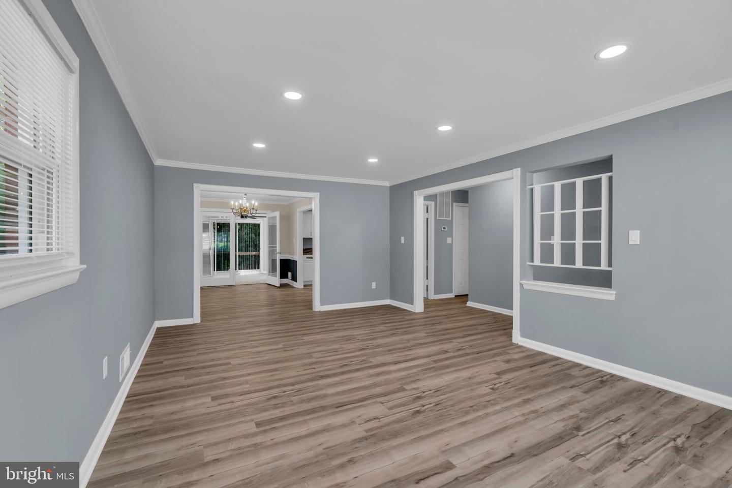 Photo 9 of 51 of 7300 Abbington Dr house
