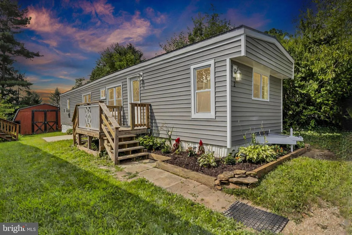 2 Windsor Acres