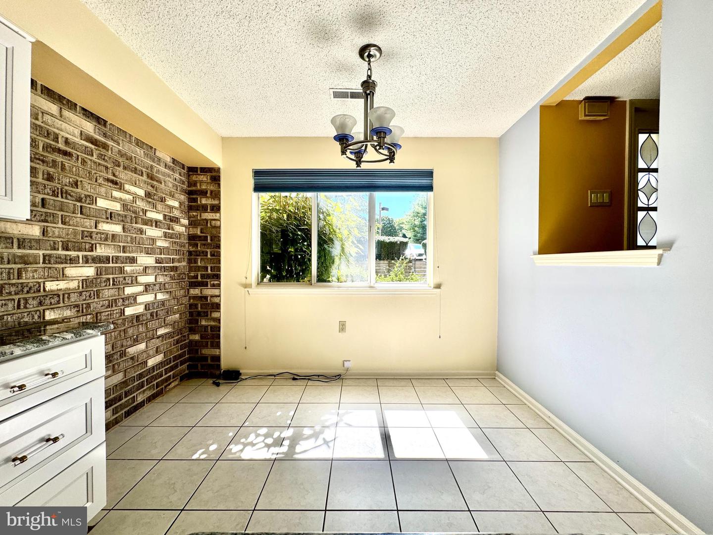 Photo 6 of 30 of 228 Carriage Ct condo