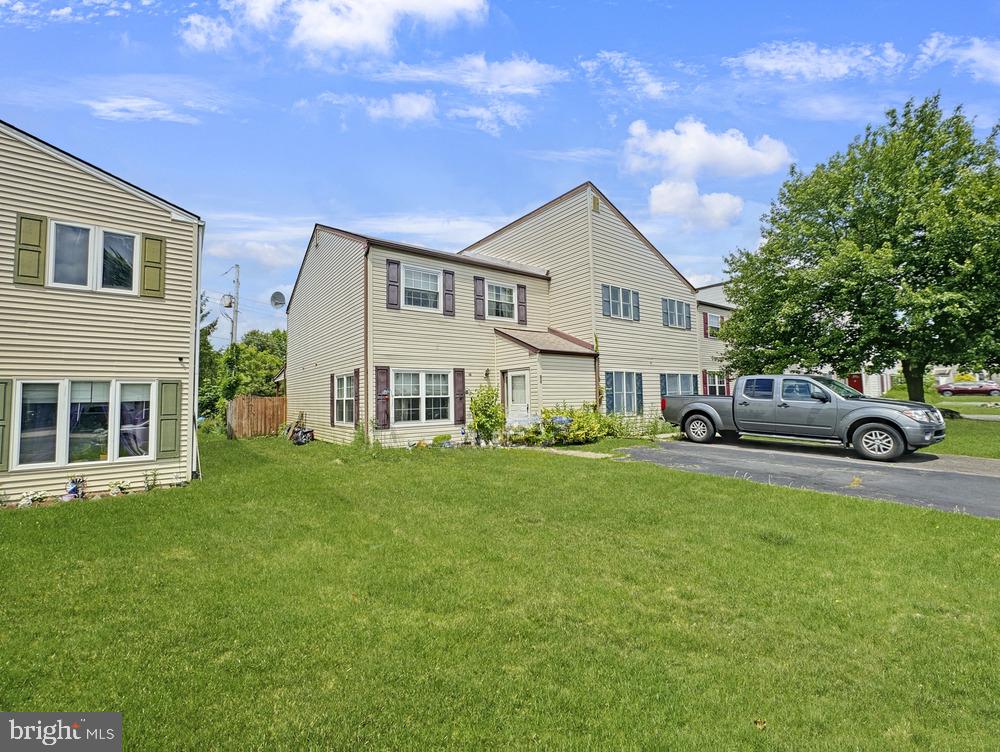 View Quakertown, PA 18951 multi-family property
