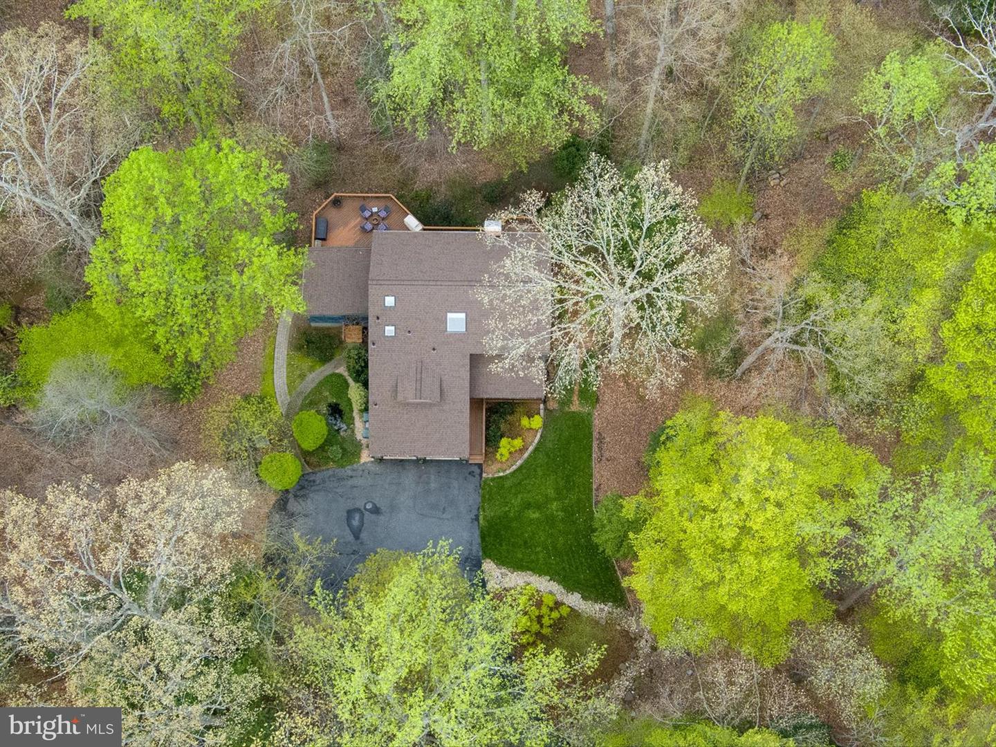 110 Lancaster Ct