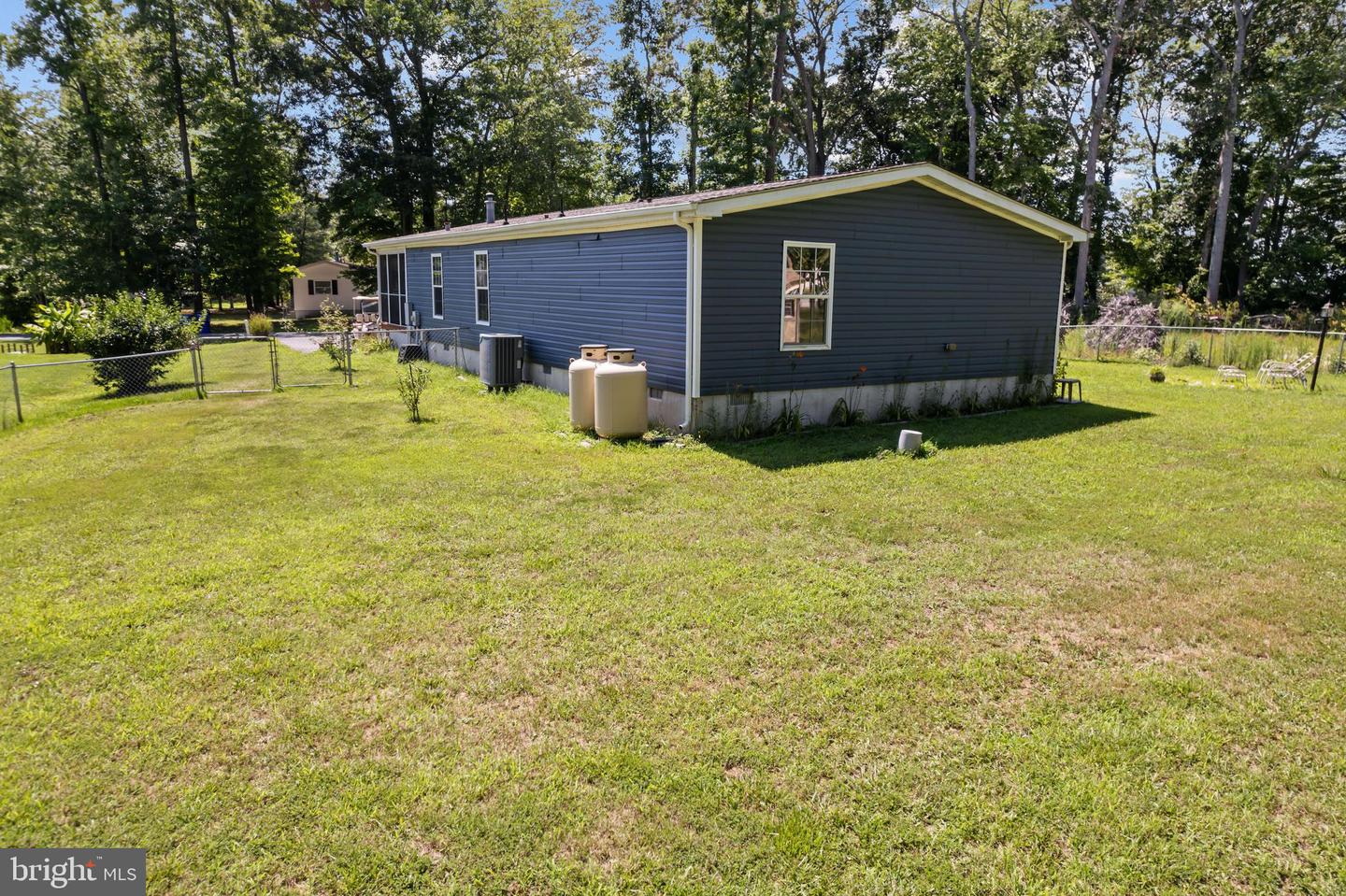 Photo 31 of 36 of 37132 E White Tail Dr mobile home