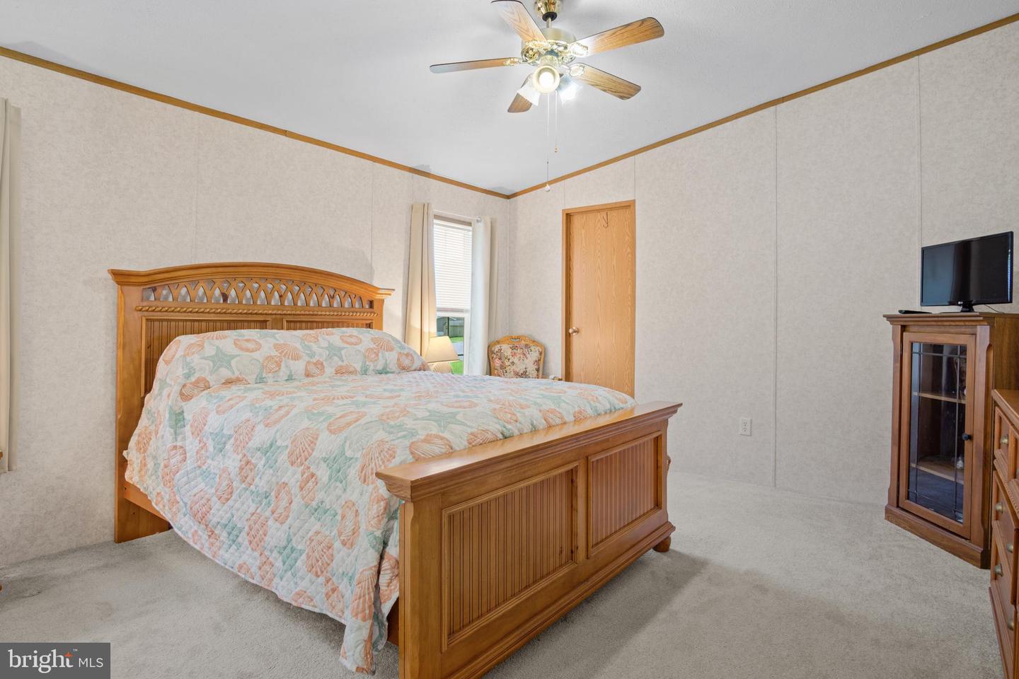 Photo 18 of 36 of 37132 E White Tail Dr mobile home