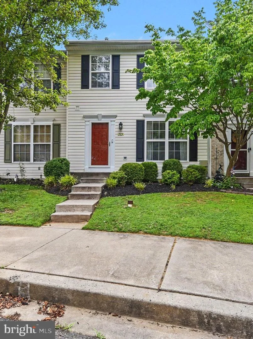 715 Shallow Ridge Court