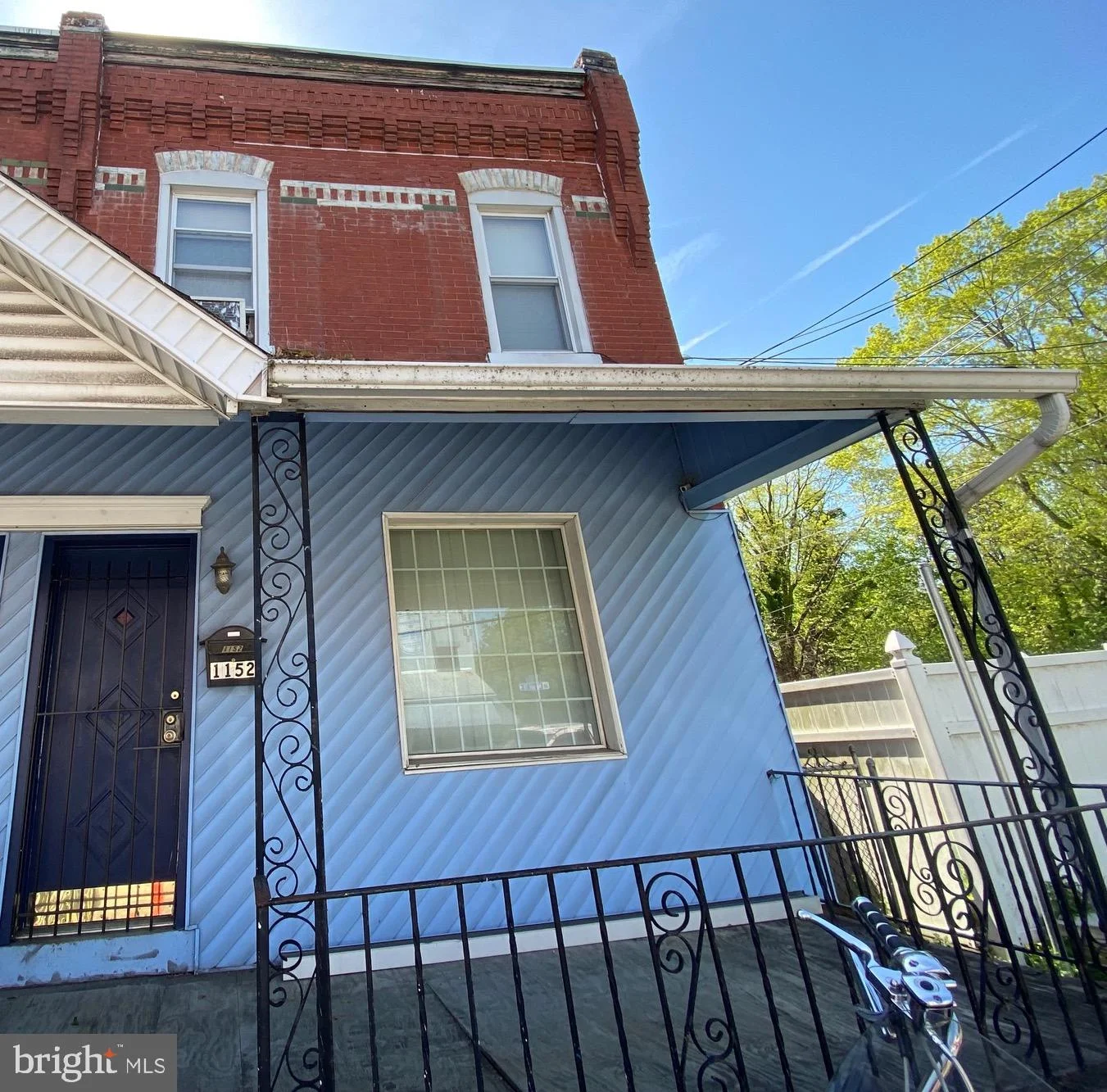 1152 Walnut Street