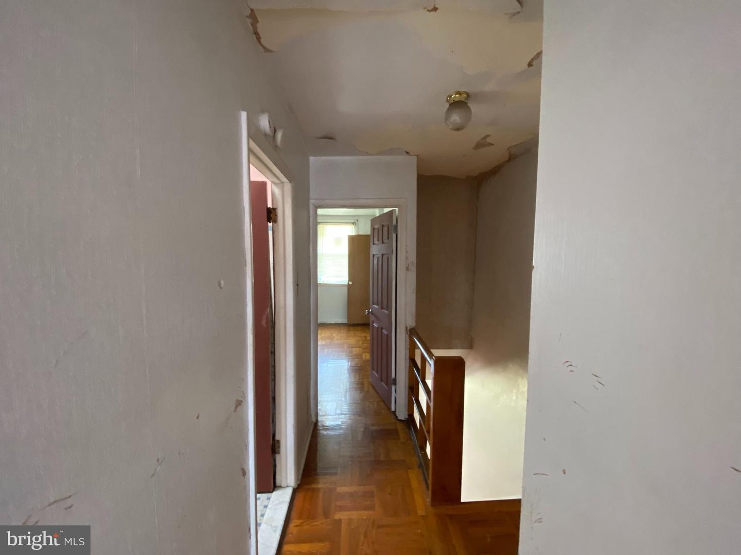 Photo 12 of 28 of 2138 Devereaux Ave townhome