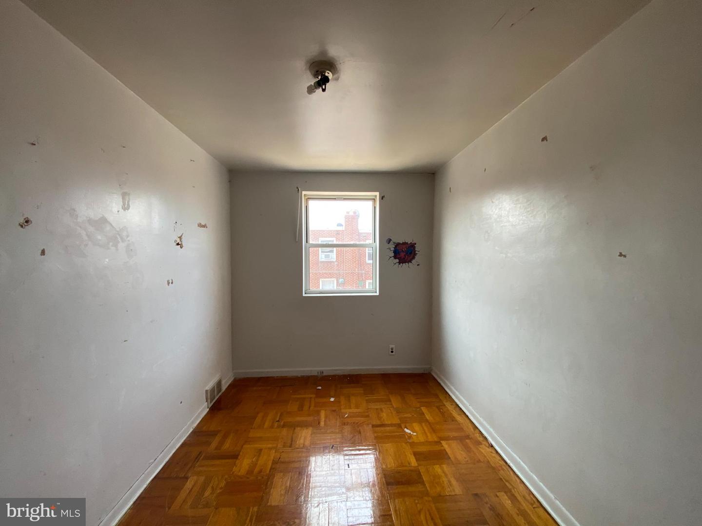 Photo 22 of 28 of 2138 Devereaux Ave townhome